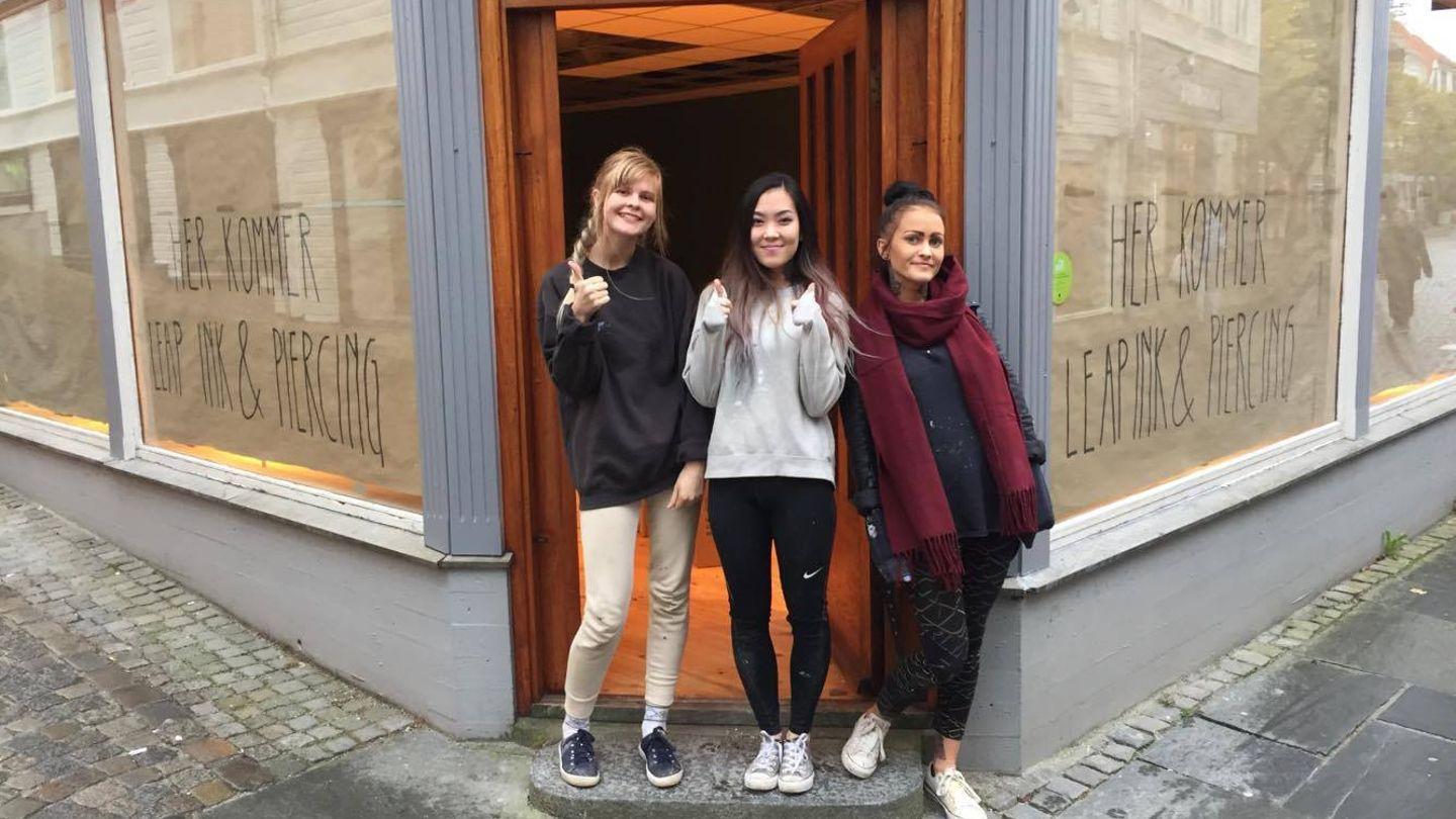 May Kirsti Haddeland, Evie Lee Kristiansen og Steffanie Eikeland skal inn i de gamle Ilse Jakobsen-lokalene i Østervåg.