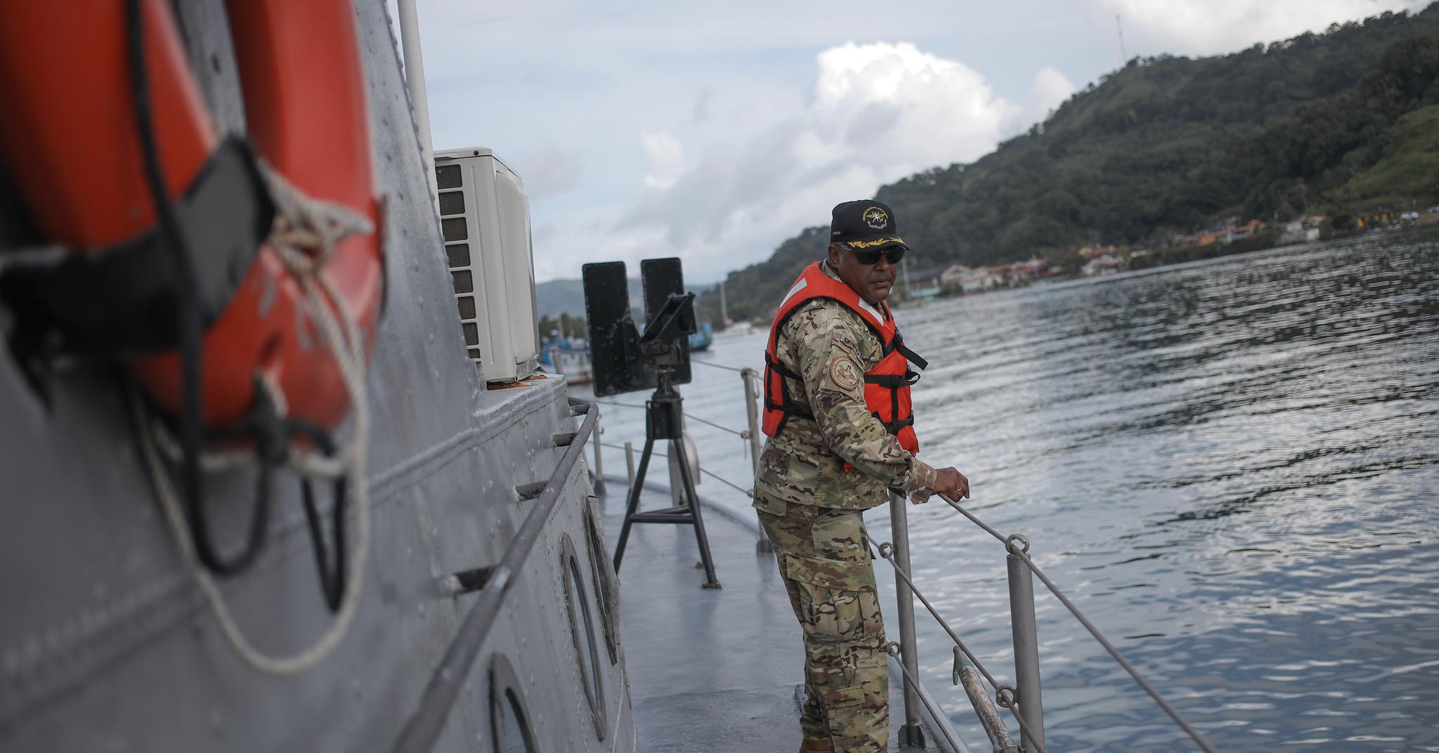 Oberst Eric Fruto i det kombinerte sjø- og luftforsvaret i Panama. 