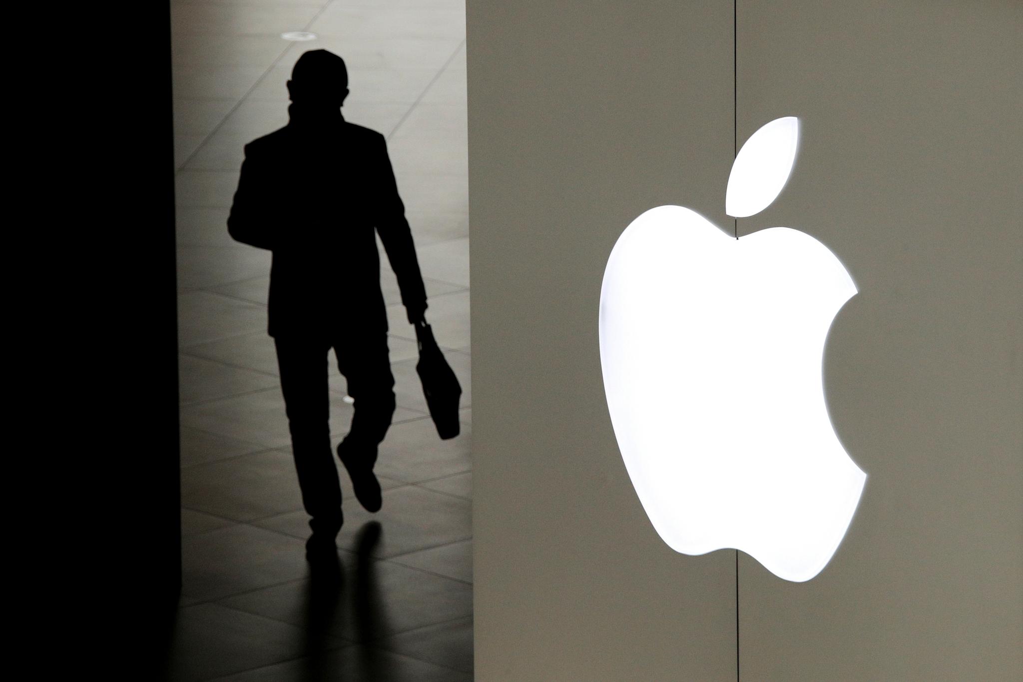 Den amerikanske IT-giganten Apple kjemper med nebb og klør mot et skattekrav fra EU på 13 milliarder euro. Foto: AP / NTB scanpix