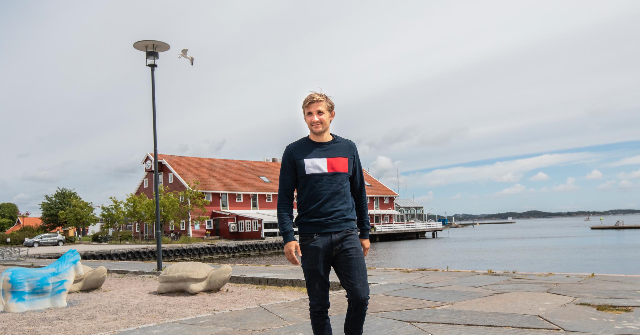 Steffen Lie Skålevik på plass i Kristiansand, byen han ble så glad i høsten 2017. 