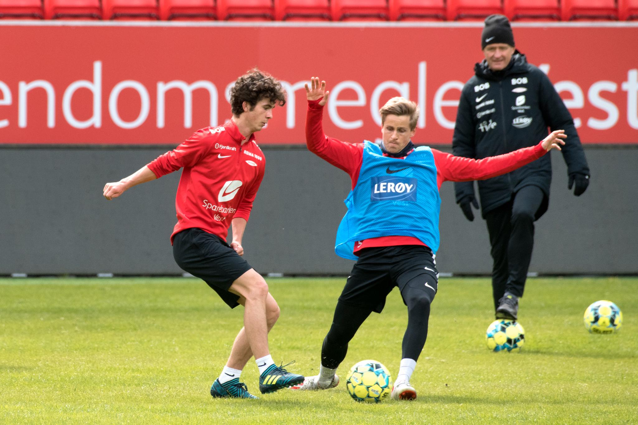 Branns Mikal Berg Kvinge (17) fikk sine første minutter i Eliteserien 2020 mot Odd onsdag. Kanskje kan regelendringen gjøre det lettere for talenter å slippe til.