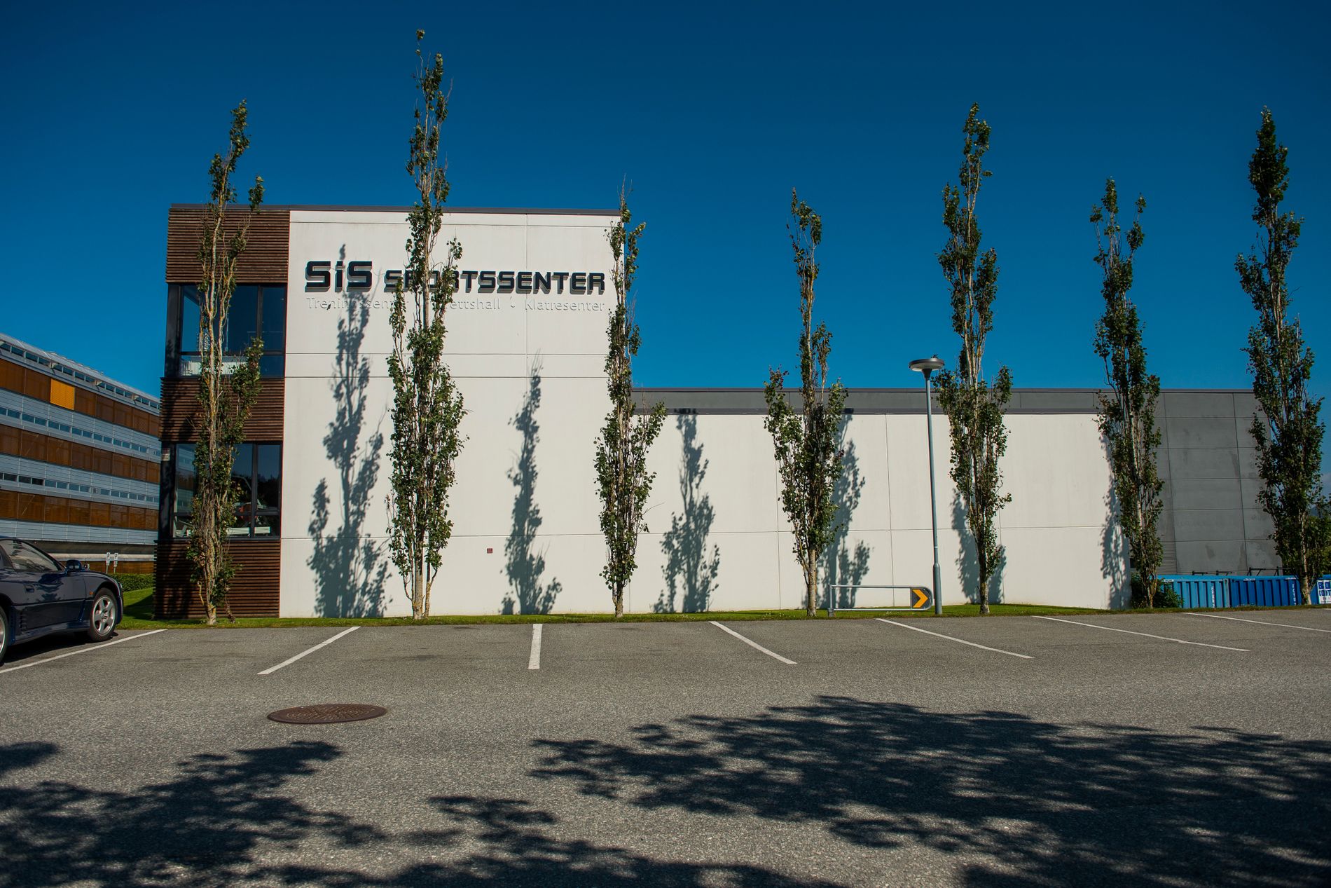 SiS Sportssenter drives av studentsamskipnaden og ligger på Universitetet i Stavanger sitt campus på Ullandhaug.