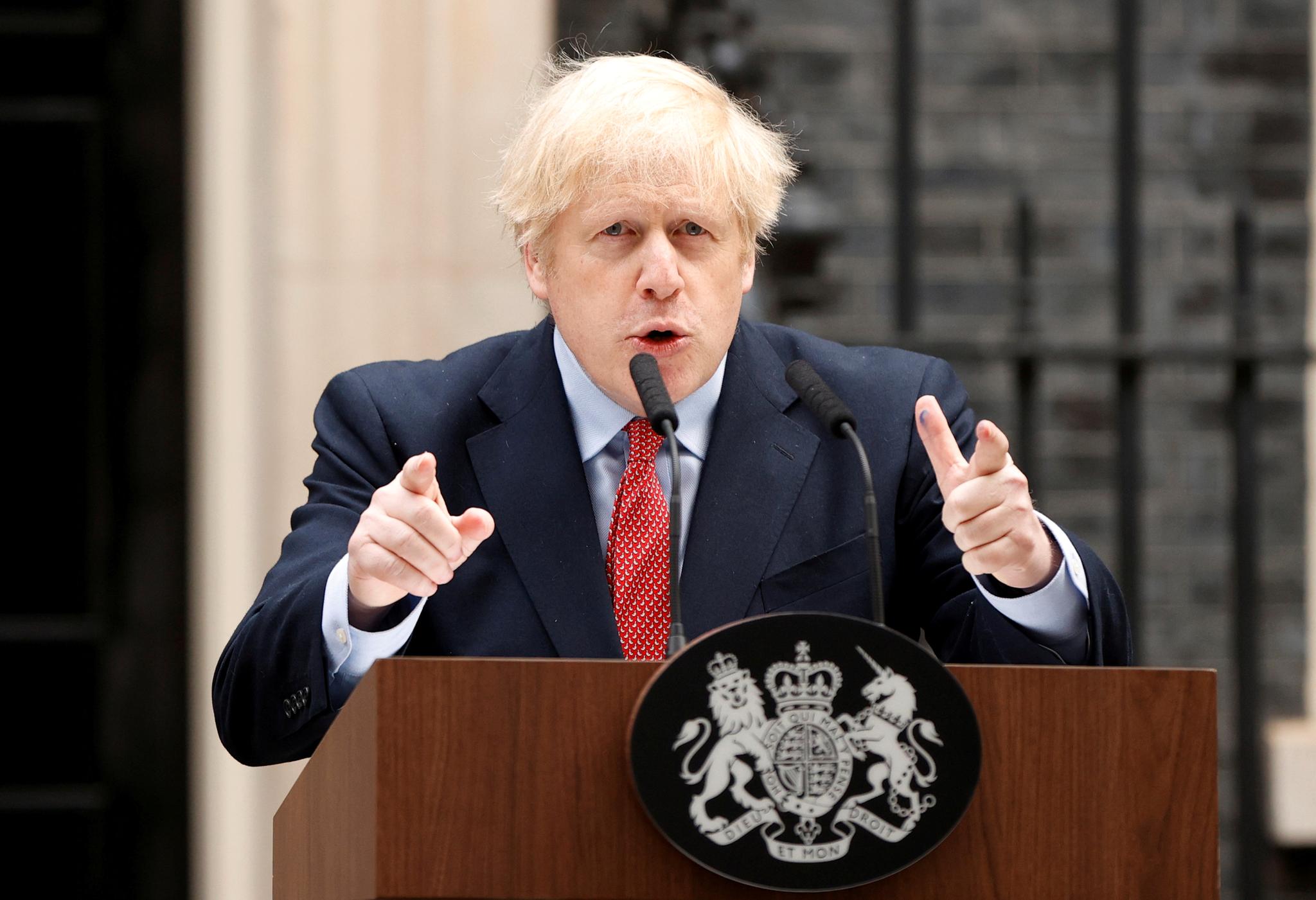 Storbritannias statsminister Boris Johnson møtte pressen etter å ha blitt frisk.