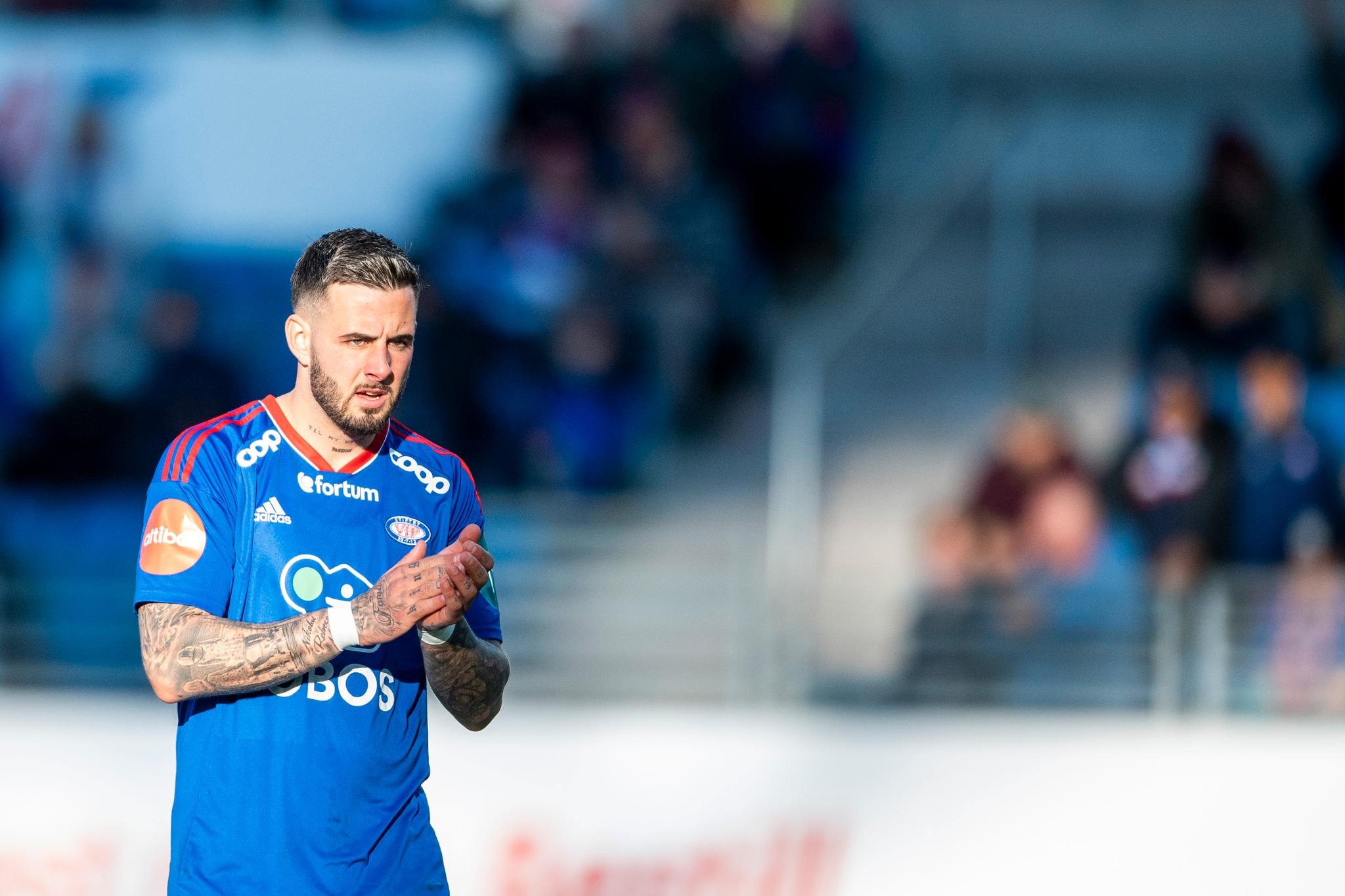 TÅLMODIG: Aron Dønnum lar seg ikke stresse over en forholdsvis beskjeden retur til Eliteserien. 