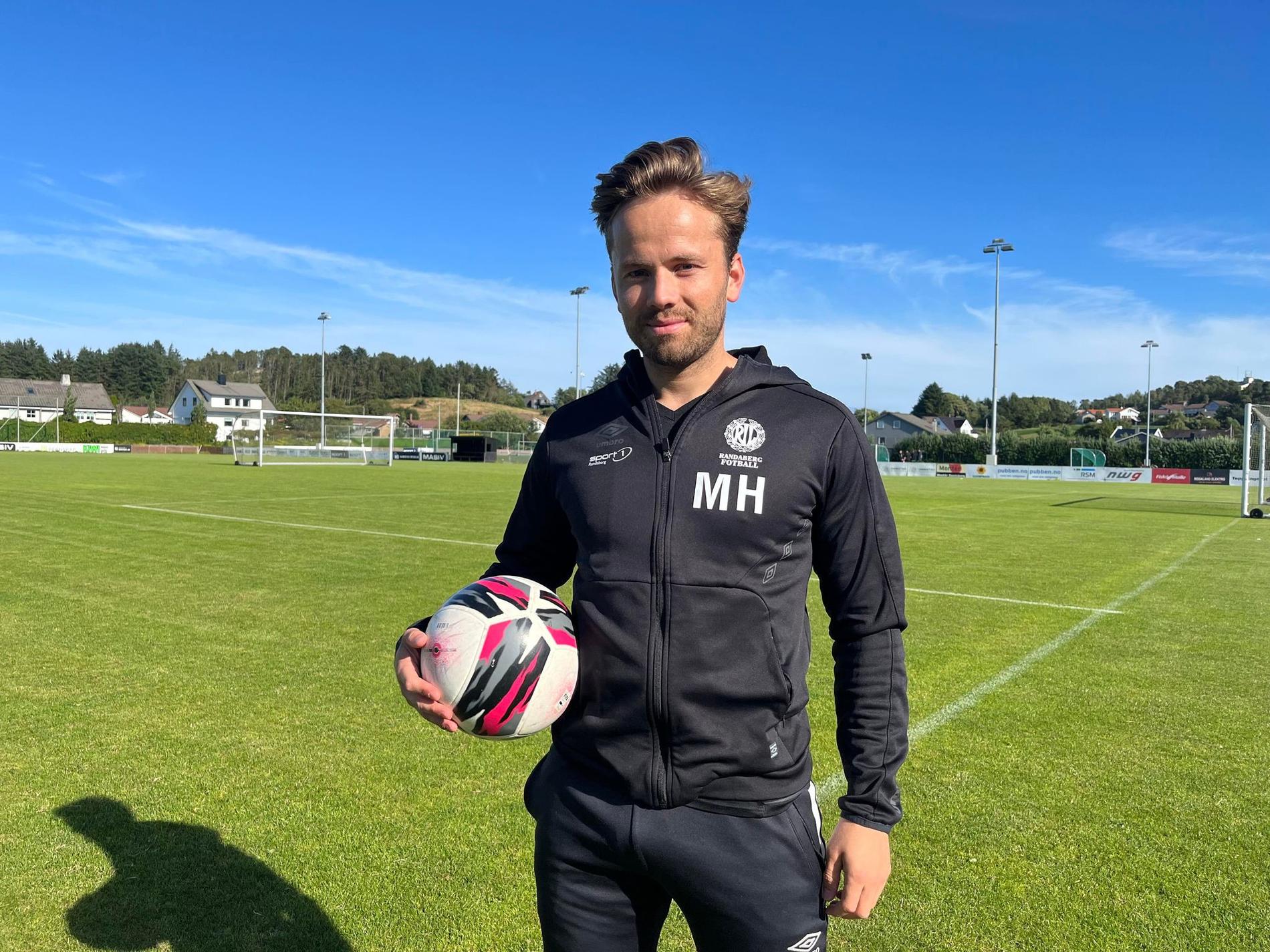 Martin Hestvik og Randaberg spiller mot Viking 3 i Rogalandscupen. 