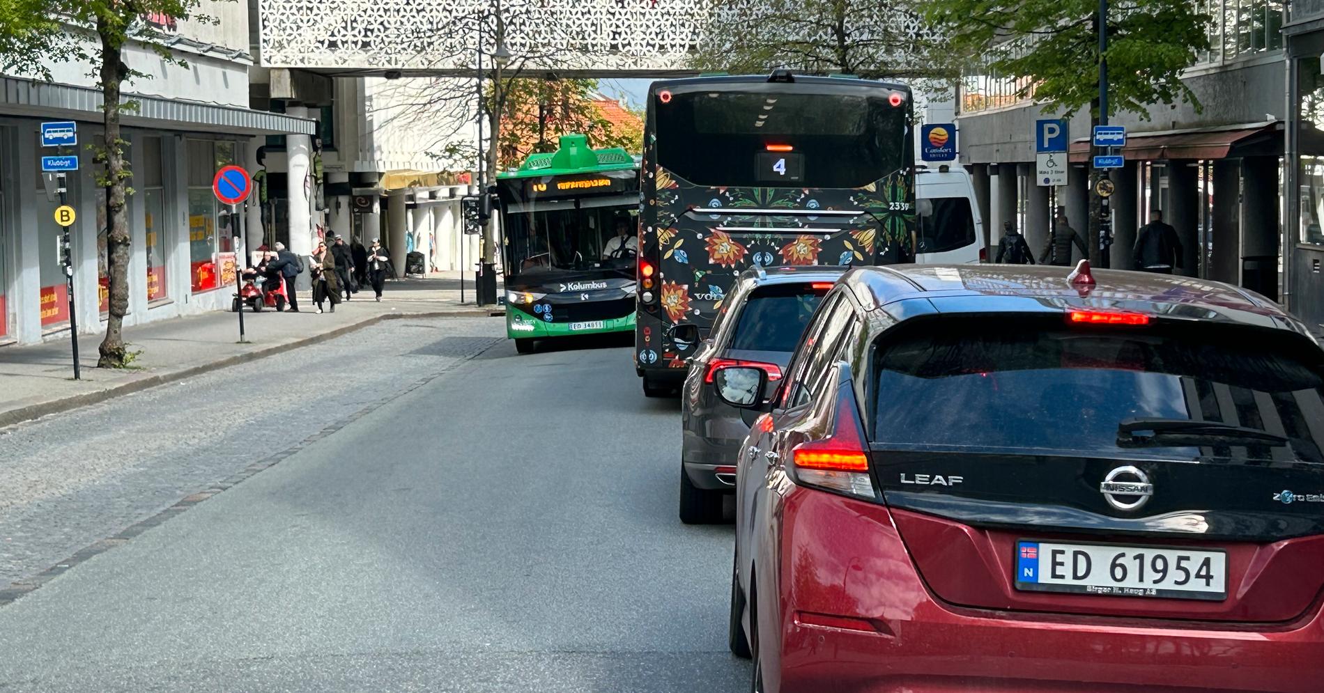 Fortsatt forvirring om buss og bil i sentrum