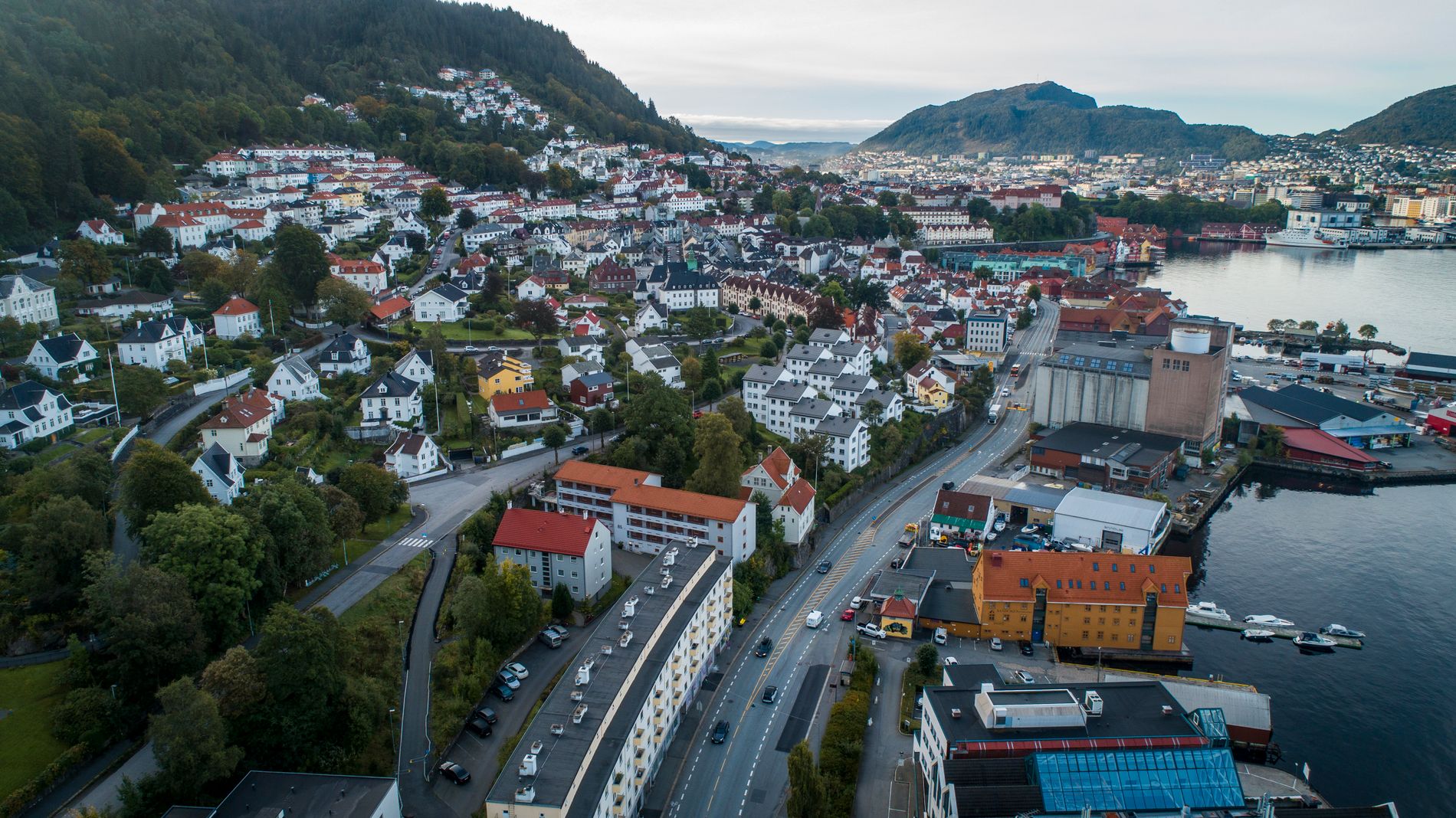 Stengte Tunneler Bergen
