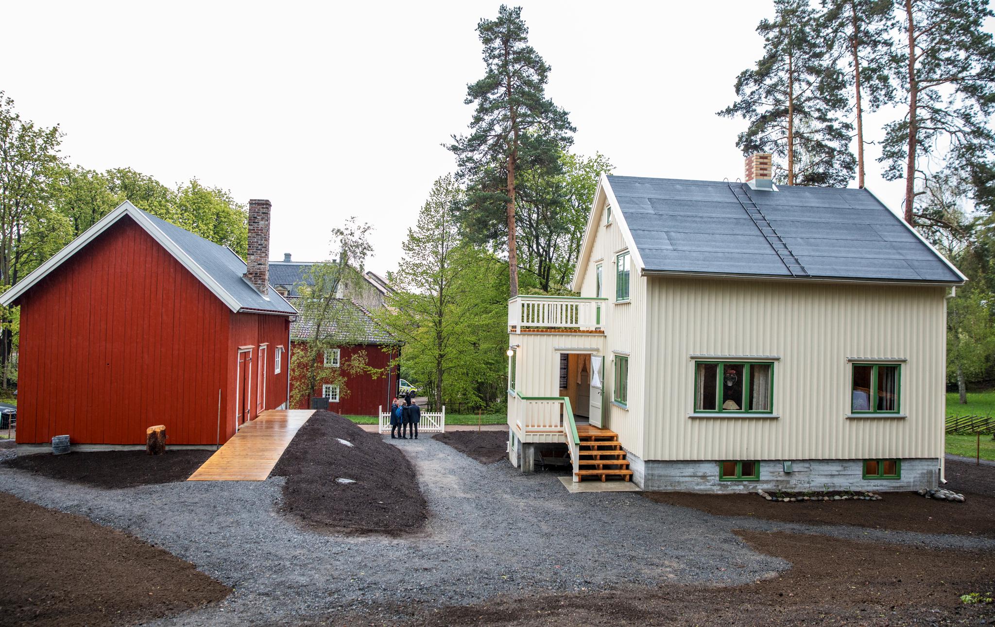 Slik ser husene ut i sine nye omgivelser. Til helgen blir det mulig å høre historien om husene og om prosjektet med å flytte dem fra Porsanger til Oslo. 