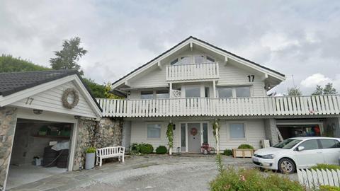 Villaen i Alversund er 310 kvadratmeter. Nå er den solgt for 6.250.000.
