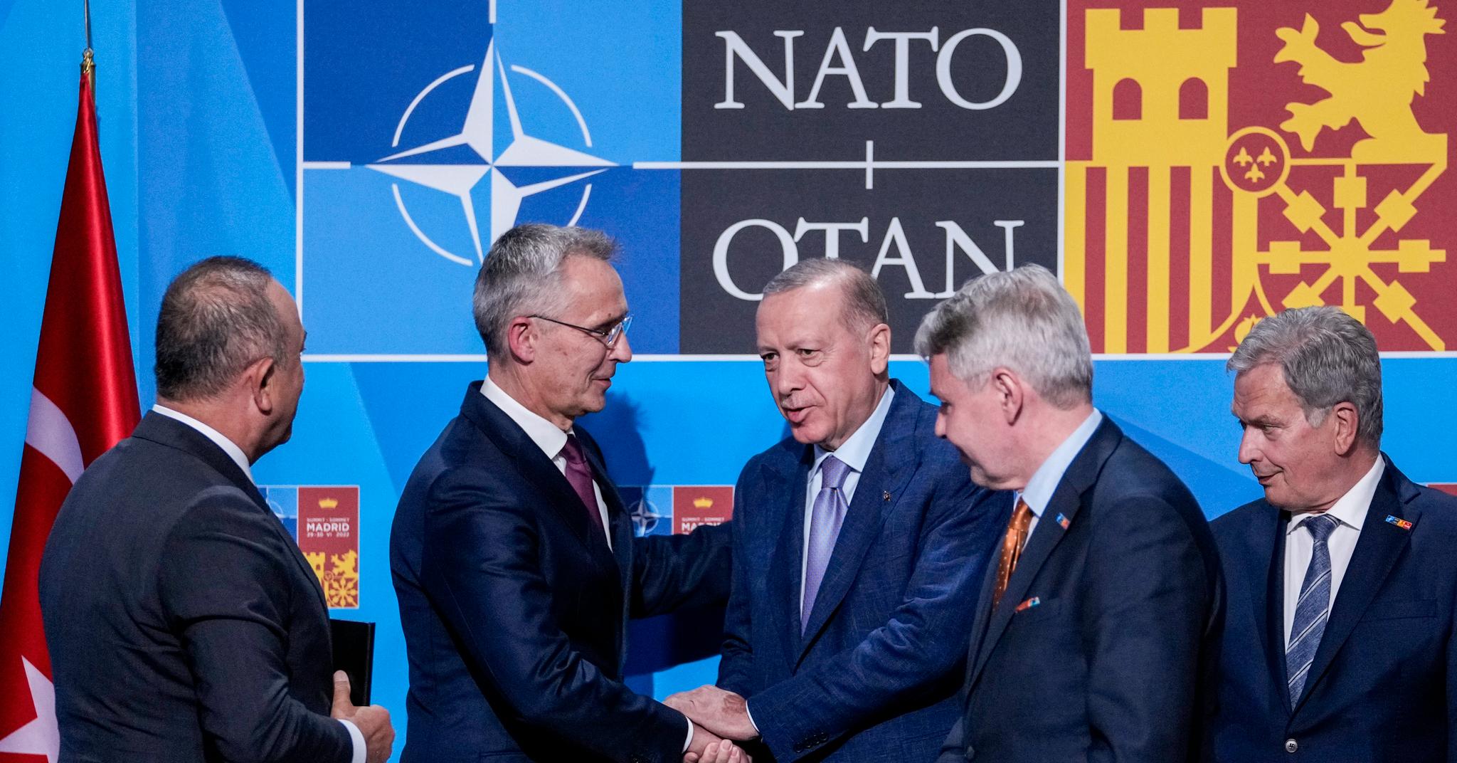 Et historisk øyeblikk: Bare timer før Nato-toppmøtet i Madrid åpnet, ble partene enige om å slippe Sverige og Finland inn i Nato. Innrømmelser fra Sverige fikk Erdogan til å oppheve sitt veto.