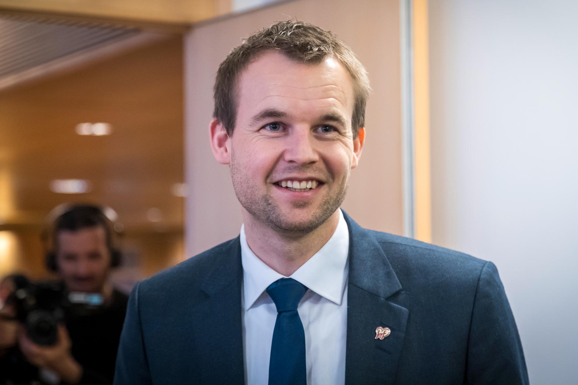 NY LEDER? Mange tror den ferske barne- og familieministeren Kjell Ingolf Ropstad vil bli KrFs nye leder på landsmøtet i april, men også andre navn nevnes.
