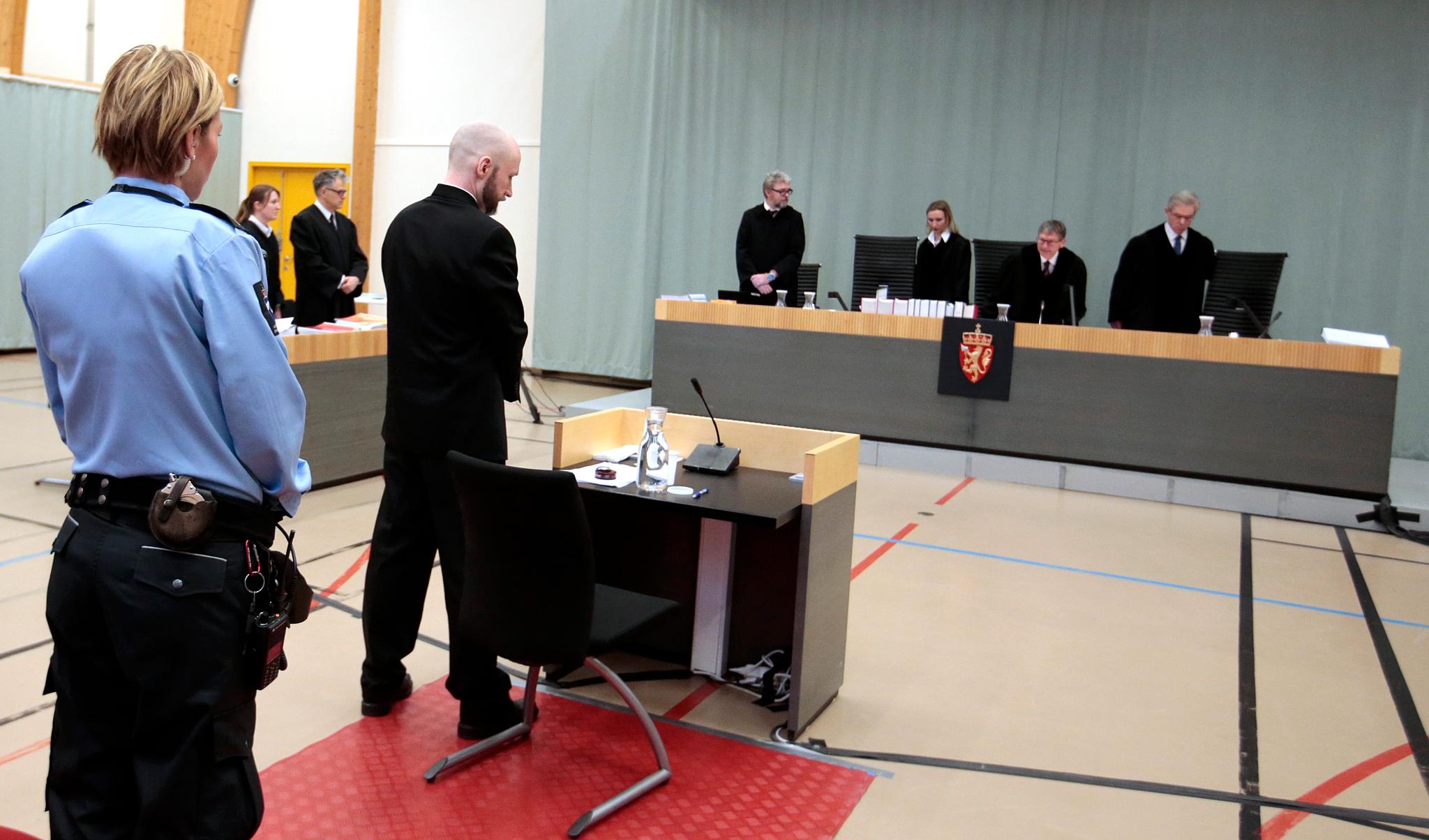 Anders Behring Breivik inntar vitneboksen under rettssaken som ble avviklet i Skien fengsel i januar.