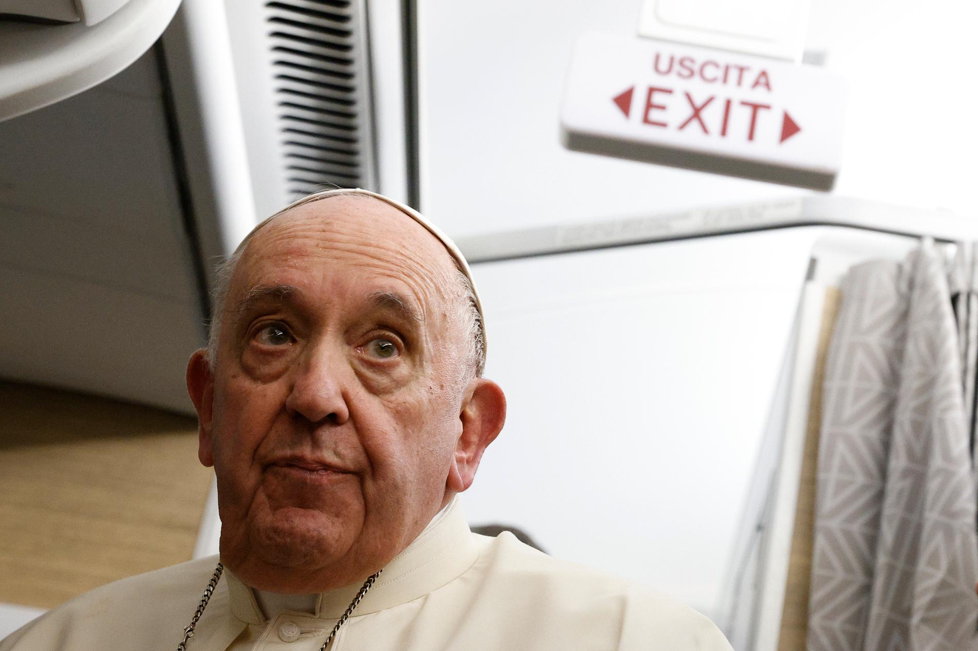 Pope says he must step down or resign