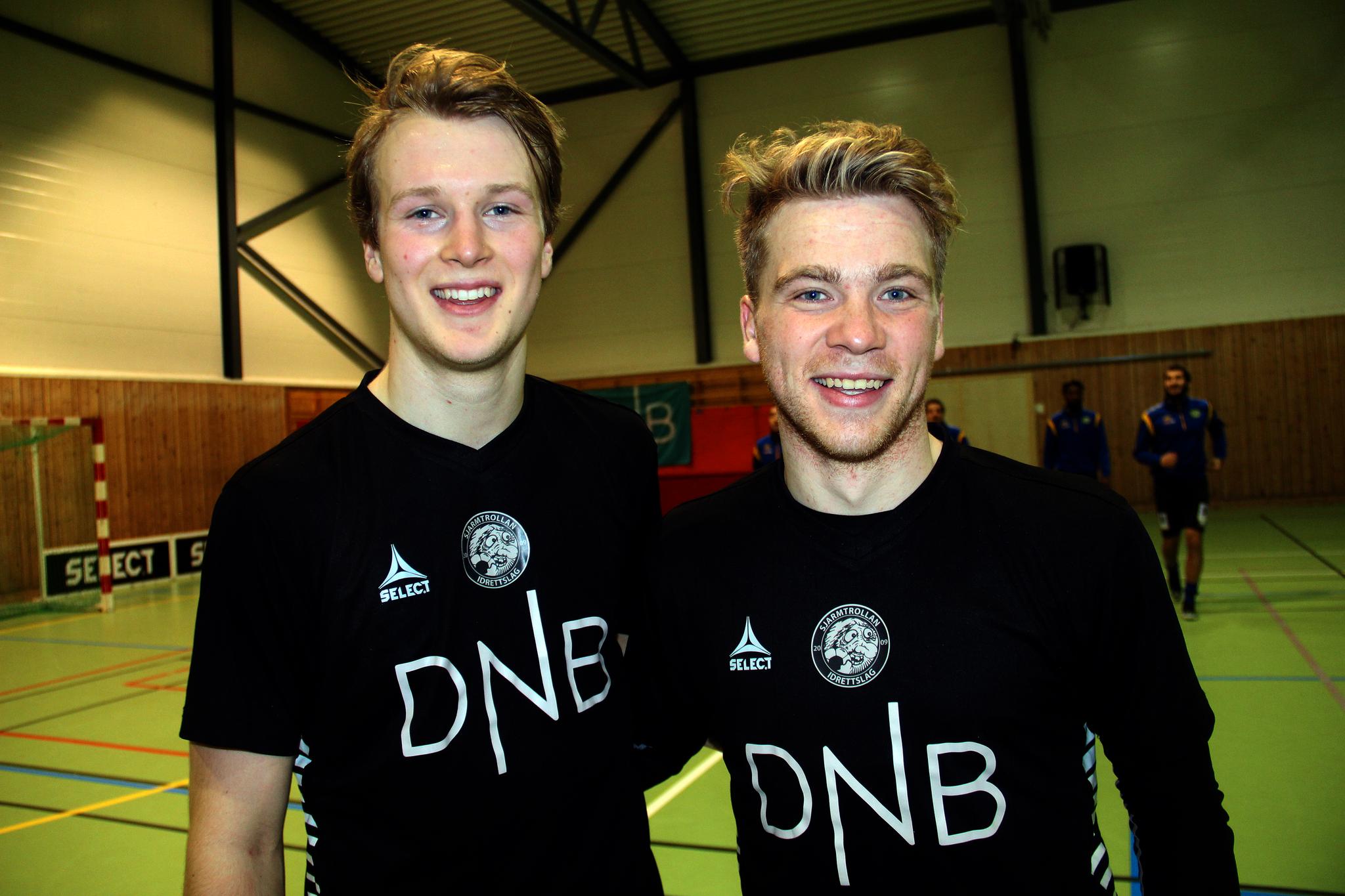 UTTATT: Jonas Simonsen (t.h.) er tatt ut på landslaget i futsal.