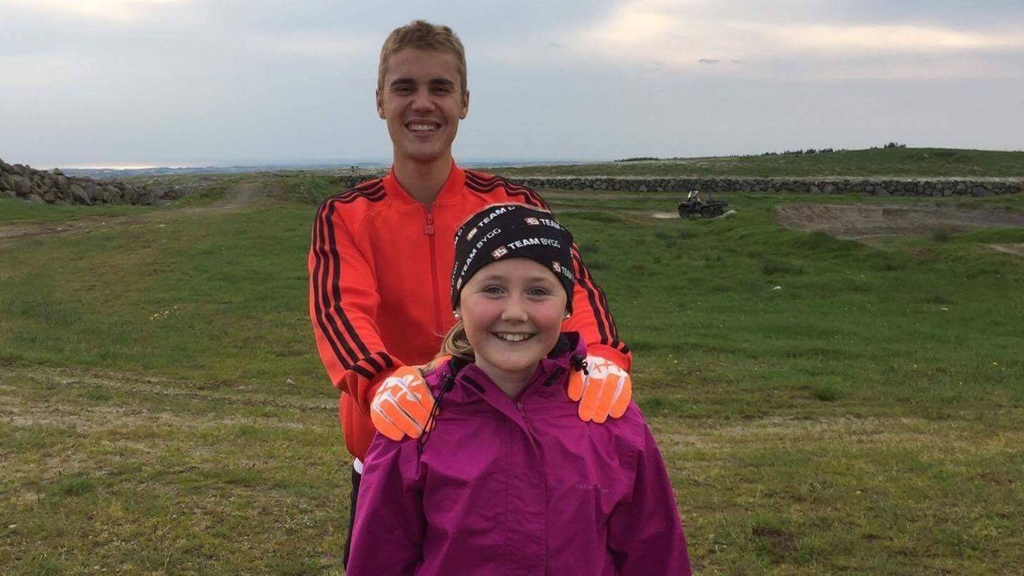 Seline Årdal Nervik (10) fikk et minne for livet da hun møtte Justin Bieber, men artisten glemte de dyre MC-skoene i farten. Dette ble den mest leste saken på Byas.no i 2017.