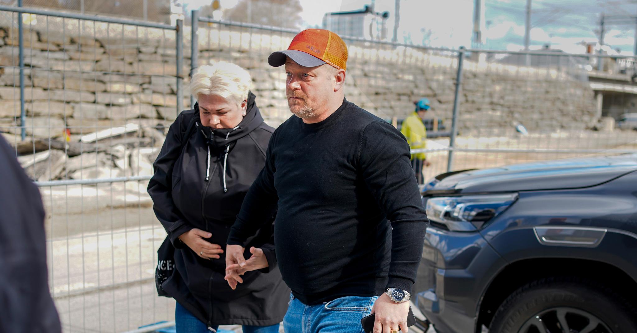Viggo Kristiansen ankommer rettssaken mot Jan Helge Andersen i Sør-Rogaland tingrett tirsdag.