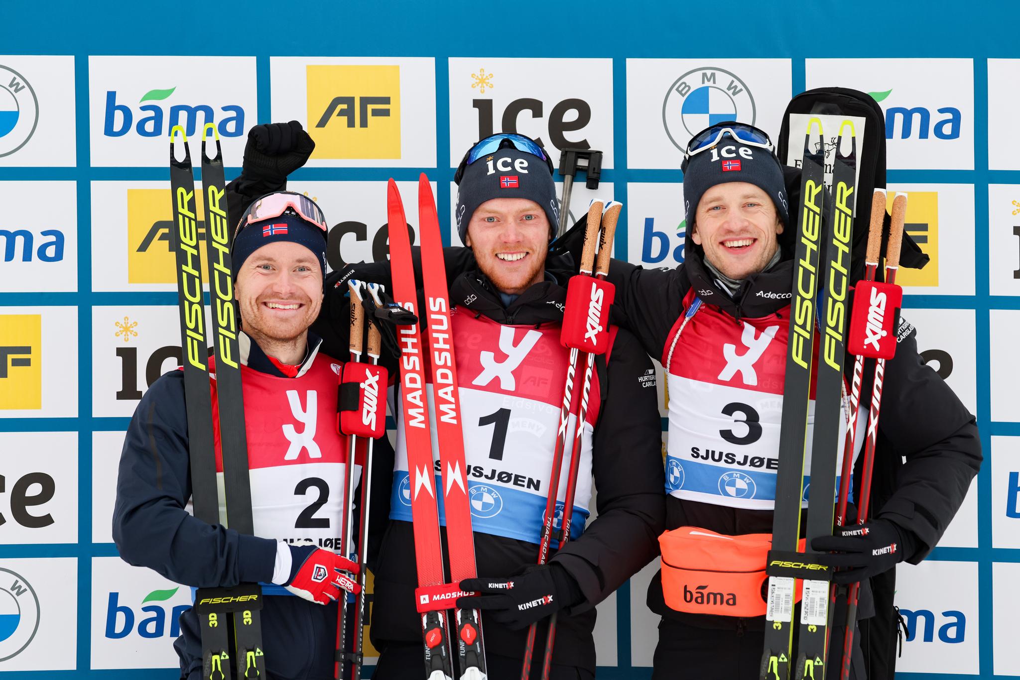 B-GJENGEN: Sivert Bakken, Håvard Gutubø Bogetveit og Tarjei Bø sørget for trippel norsk på sprinten i sesongåpningen for skiskytterne på Sjusjøen lørdag.