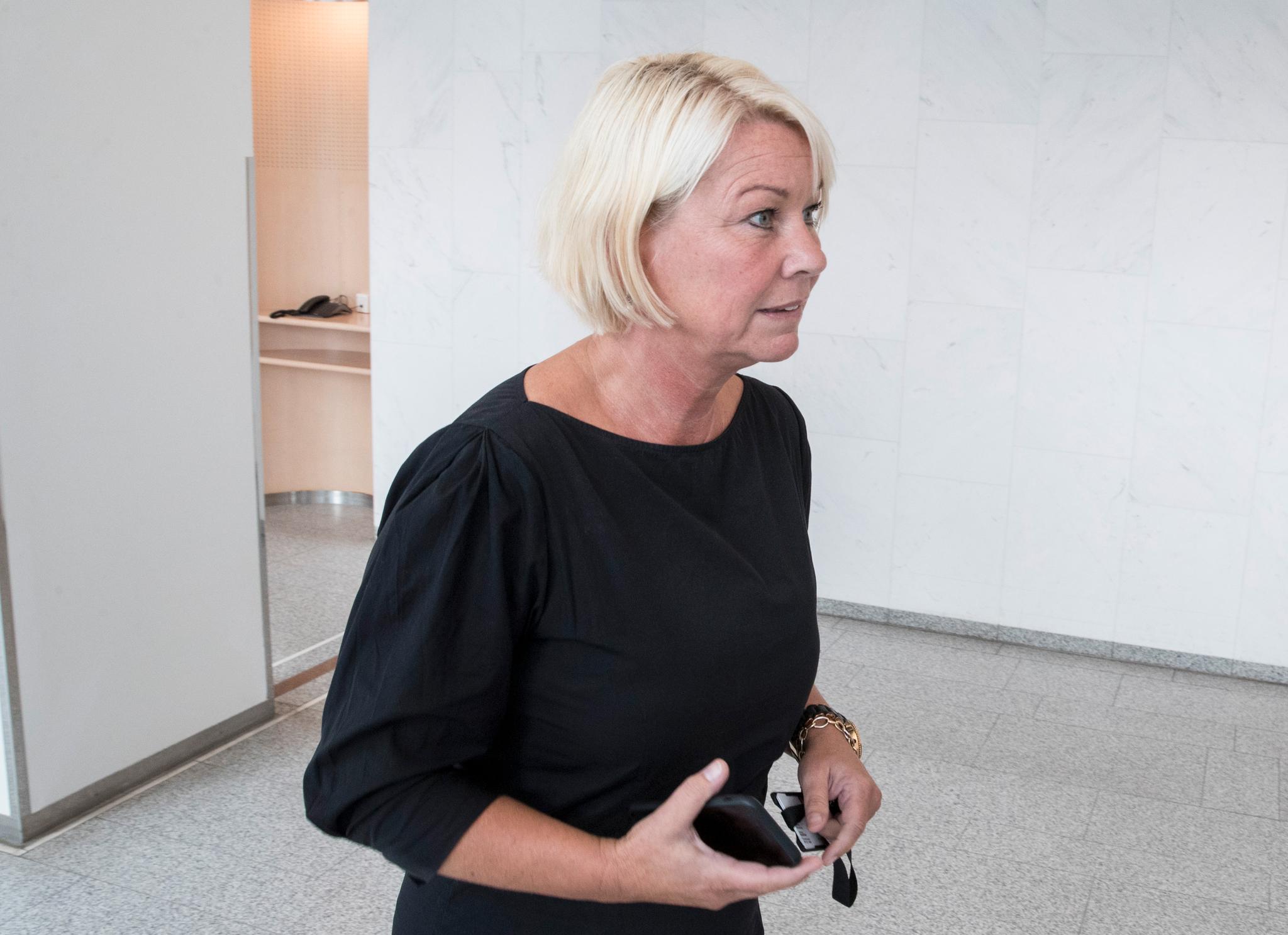 Kommunalminister Monica Mæland (H) har bedt Fylkesmannen i Hedmark om en redegjørelse av Tolga-saken. 