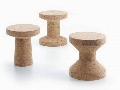 KORKA KRAKK: Jasper Morrison designet krakkene Cork Family for Vitra i 2014. Settet består av tre krakker, med mange bruksområder.