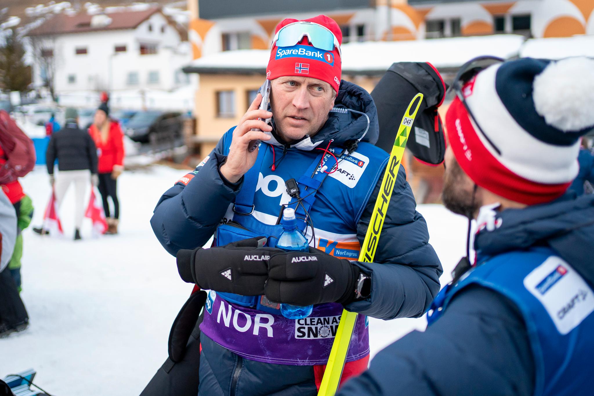 SVARER SUNDBY: Langrennssjef Espen Bjervig, her under årets Tour de Ski. 