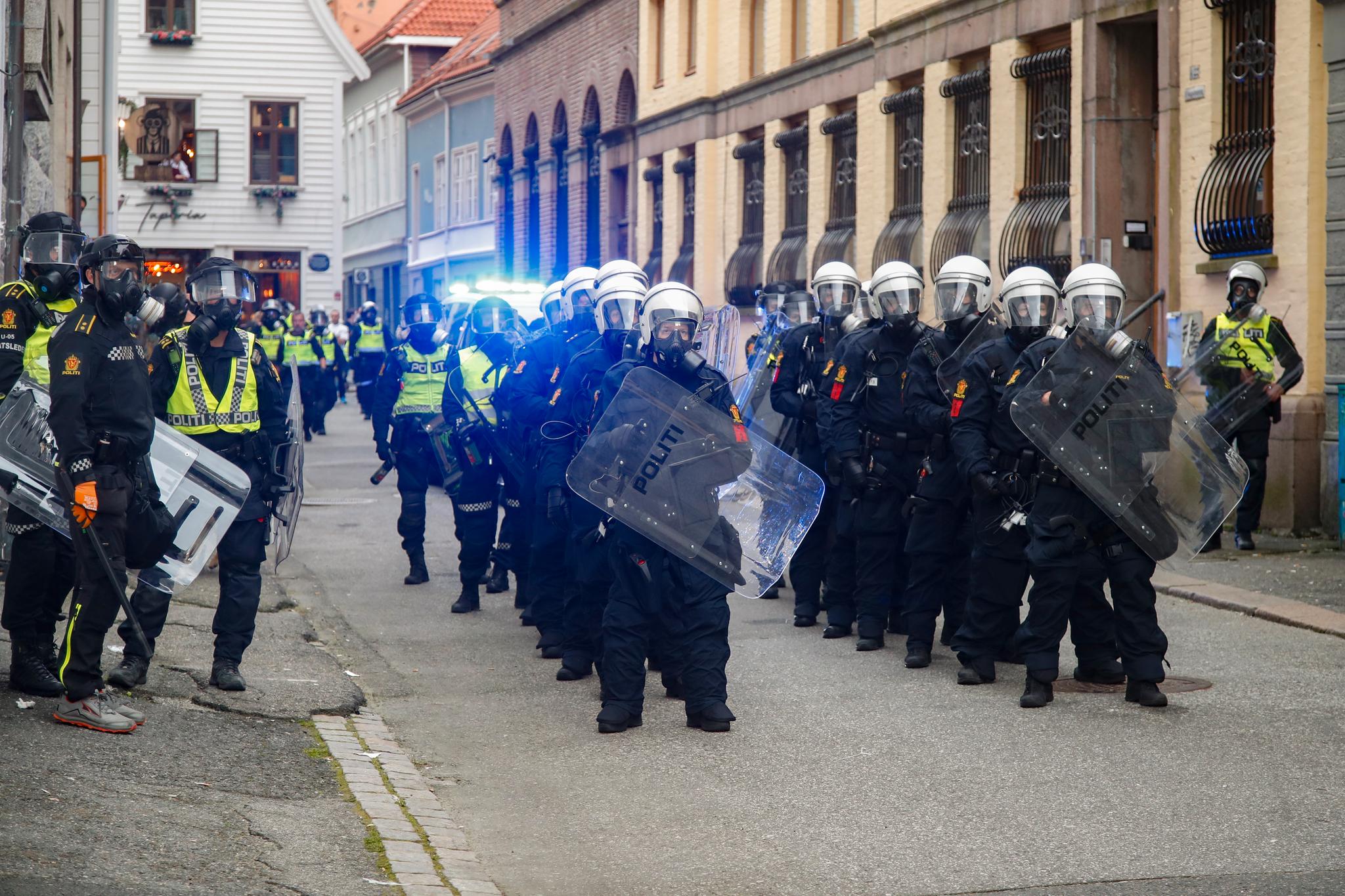 I Bergen i fjor måtte politiet rykke ut med store styrker etter voldelige sammenstøt som involverte eritreiske grupper.
