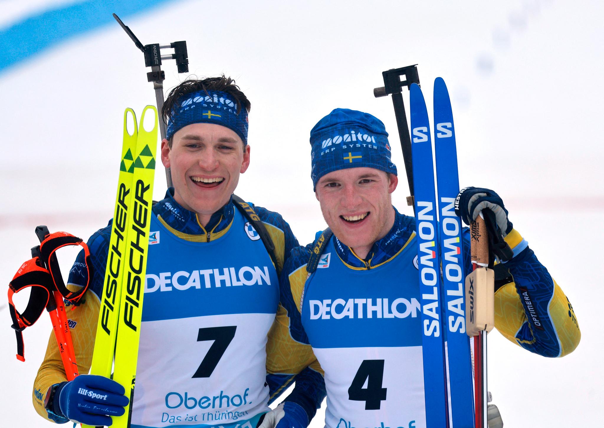 DOBBELT SVENSK: Sebastian Samuelsson (til høyre) kunne juble for gull, mens for Martin Ponsiluoma (til venstre) ble det sølv. Samuelsson traff med 20 av 20 skudd.