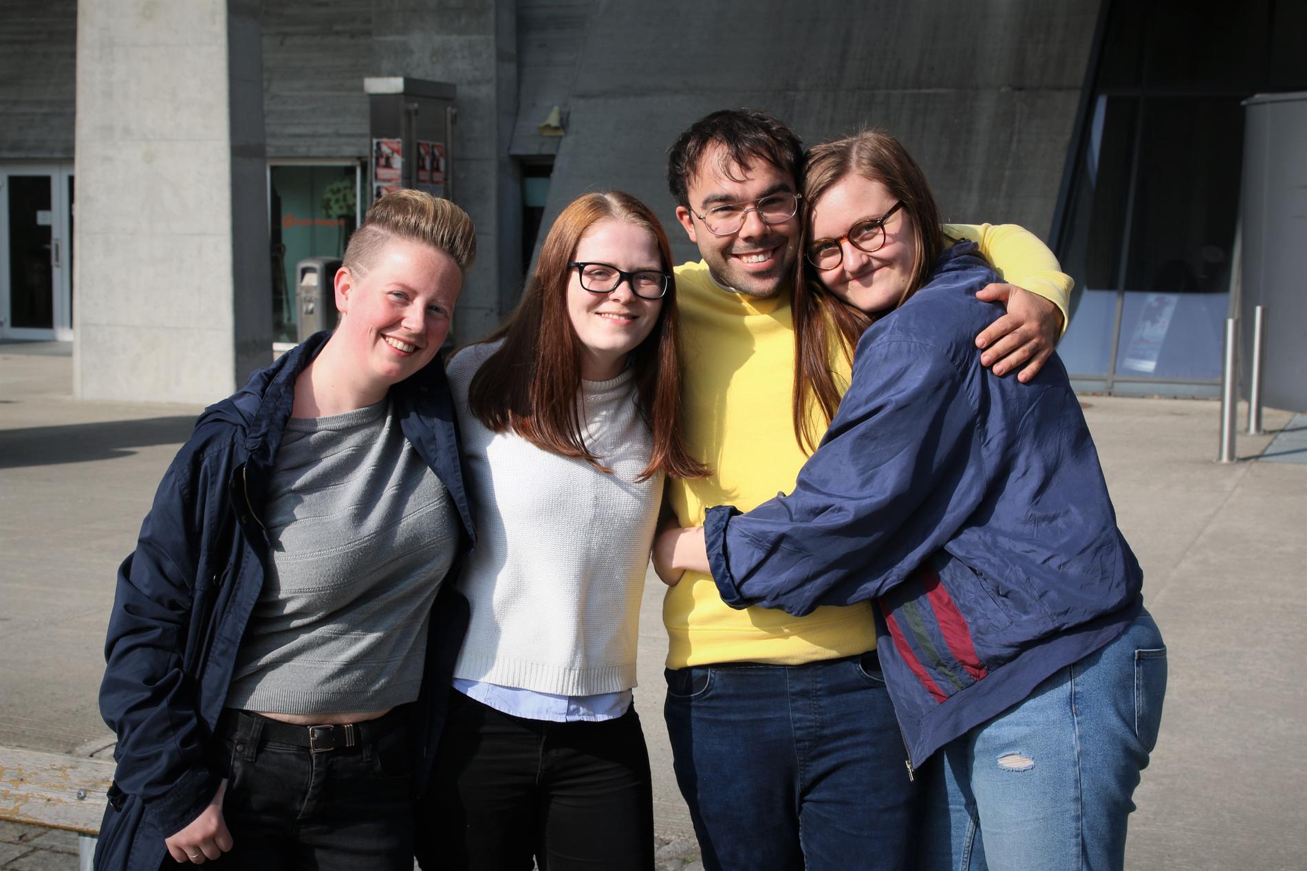 Irene Slethei (23) (t.v.), Ingunn Tønnevold Hansen (23), Marko Stojiljkovic (29) og Anne Cecilie Tveiten (24) startet opp Facebook-gruppa «Skeive Uia-studenter» for litt over to uker siden. 