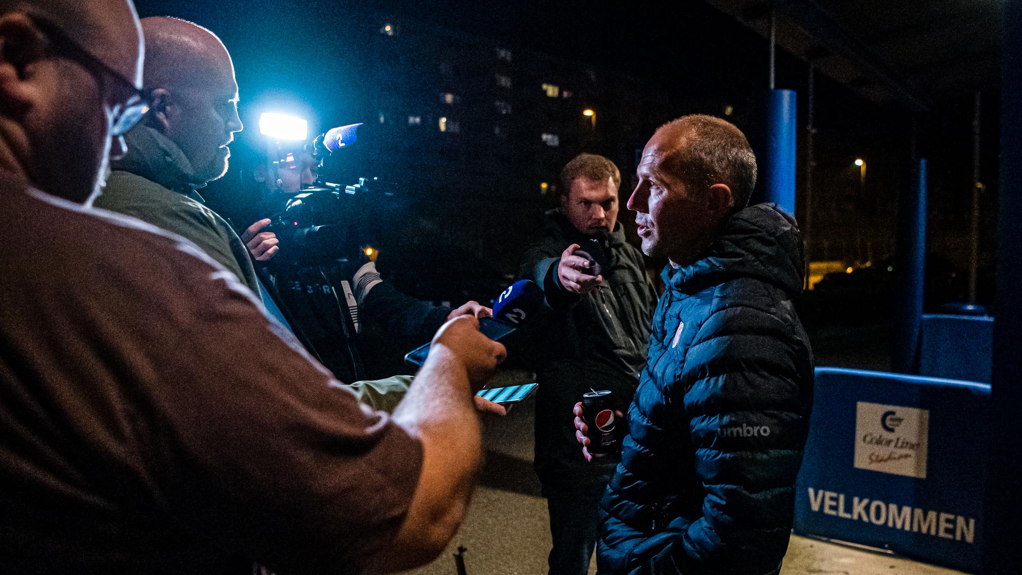 Sportslig leder Bjørn Erik Melland i AaFK bekreftet signeringen litt før midnatt.