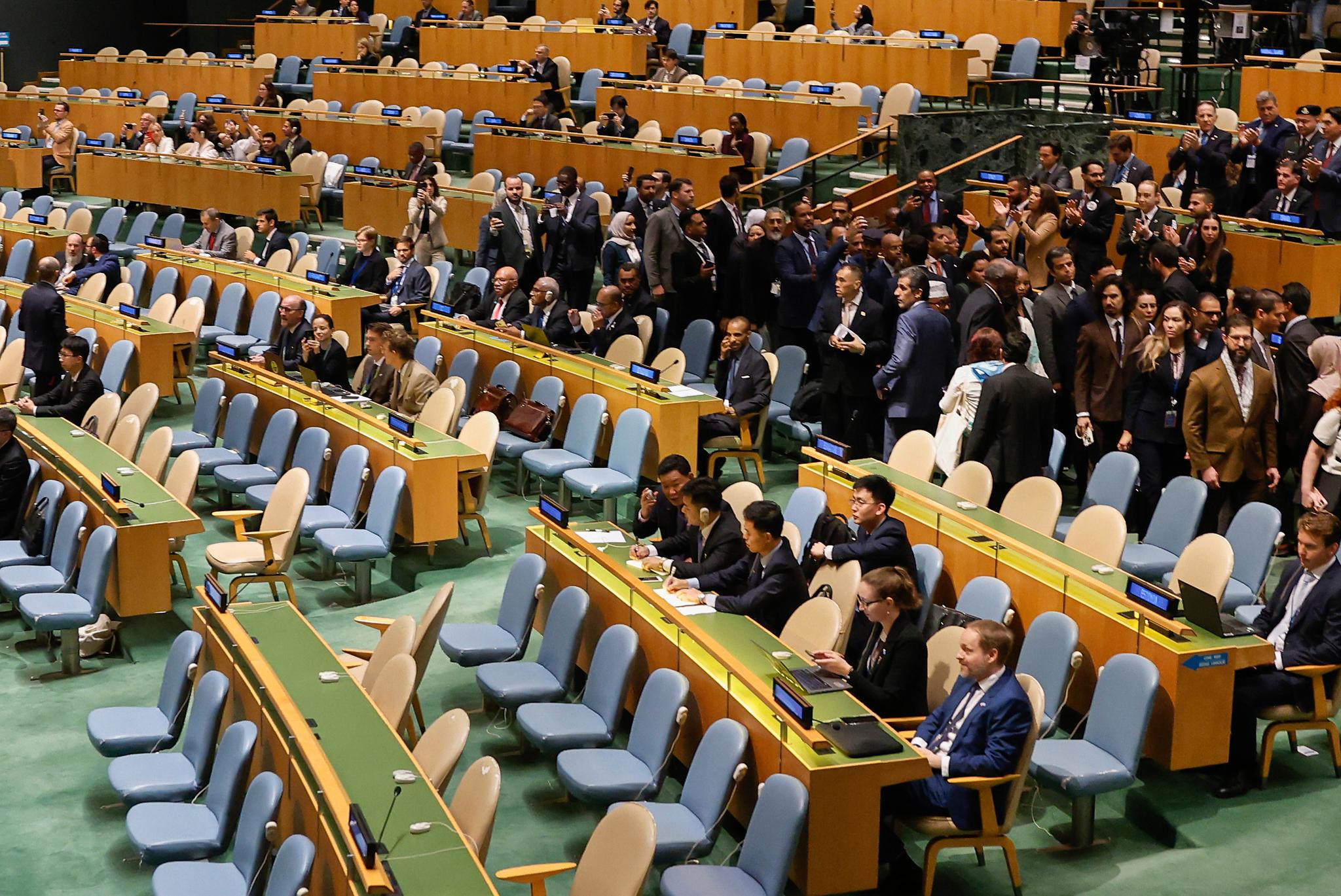 Kontrollerer mobiltelefoner på Gaza under tale – flere forlot FN-salen i protest