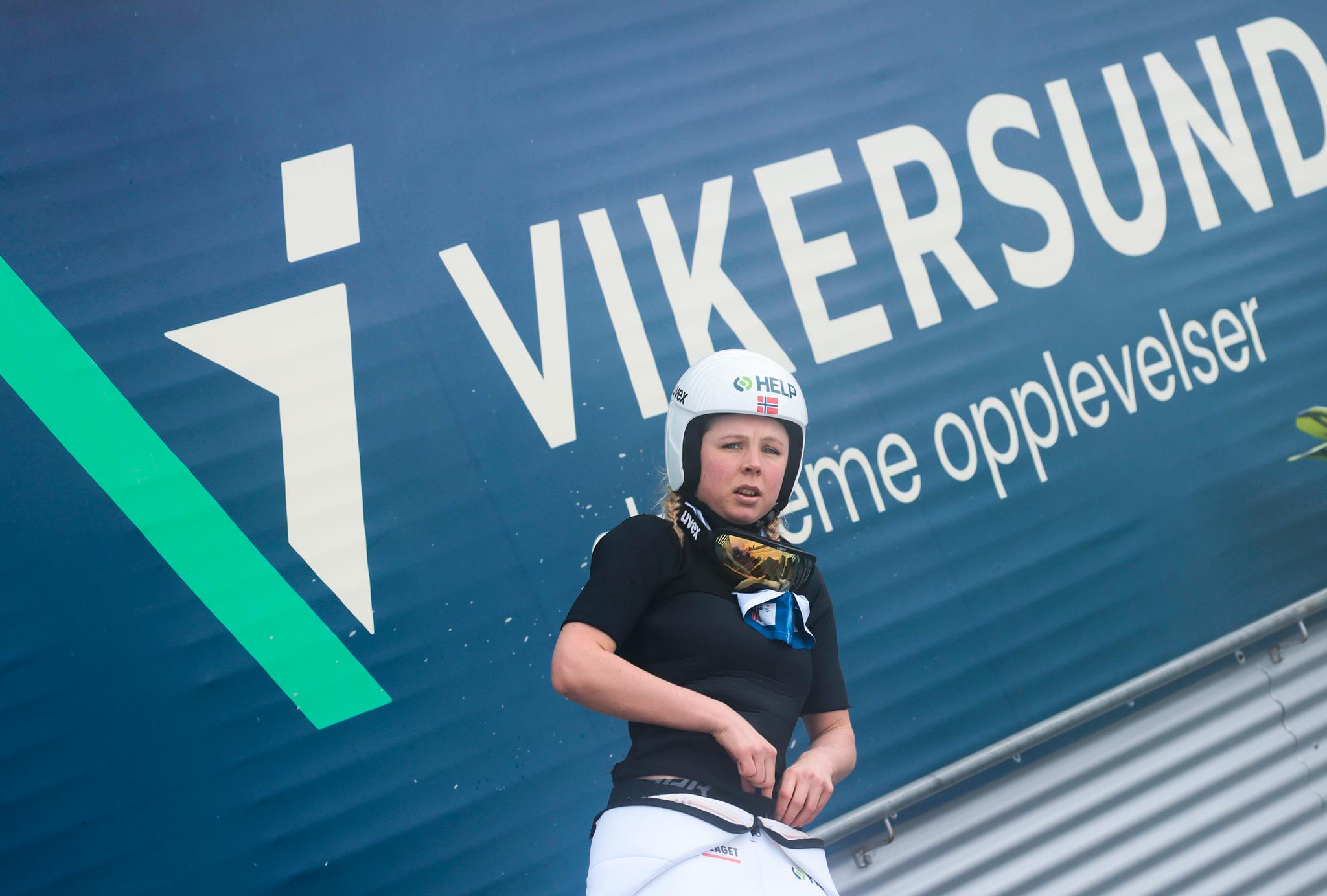 Maren Lundby og de øvrige kvinnehopperne fikk sjansen i Vikersundbakken i vinter. 