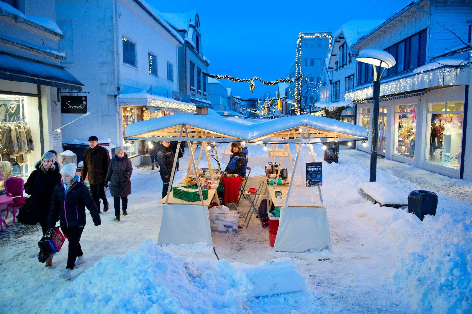 Jo, det KAN faktisk snø i Sandnes også! Her fra et julemarked i 2012. 