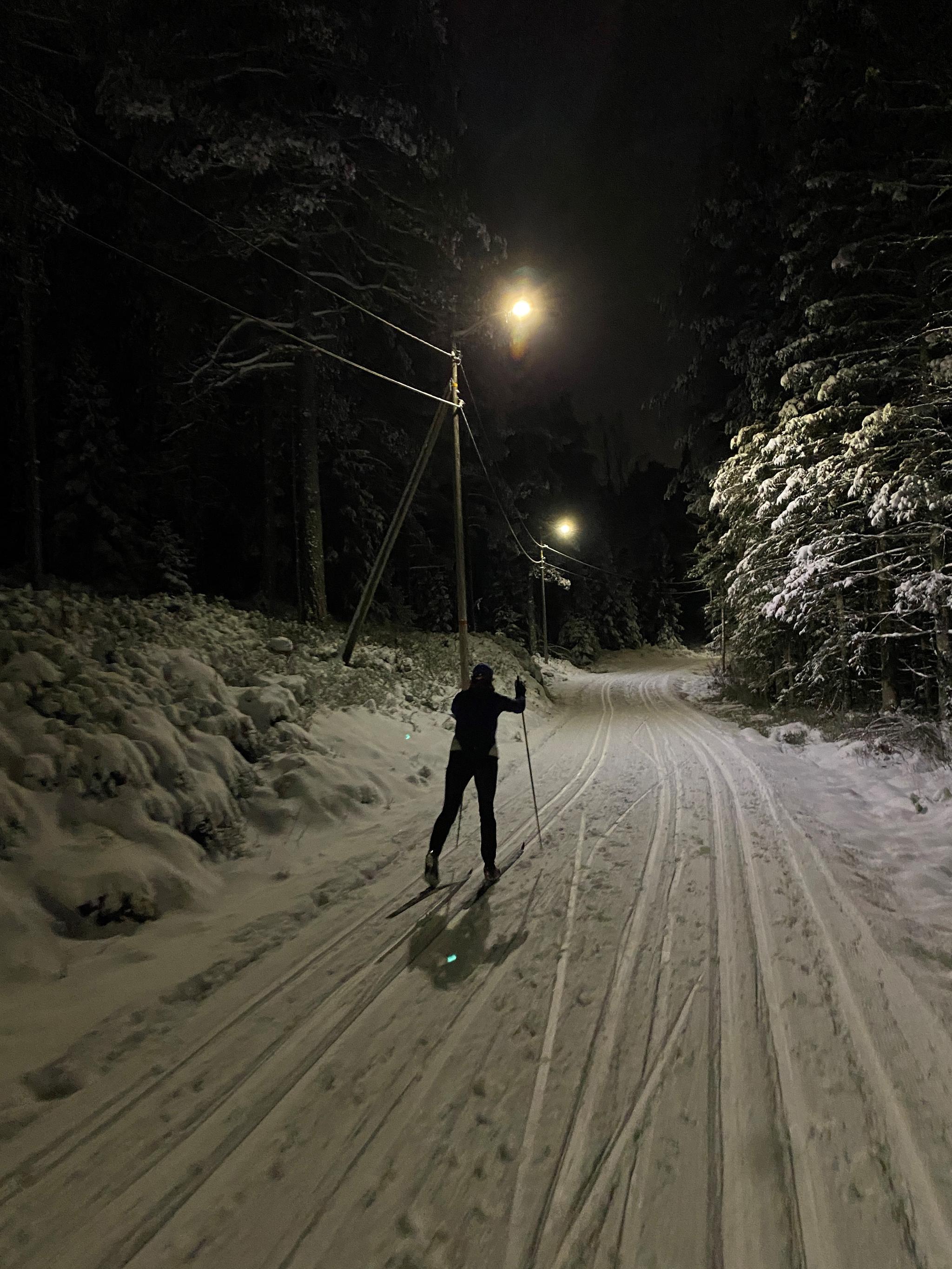 Fredag kveld var det minusgrader og faste, fine spor mellom Sognsvann og Frognerseteren.