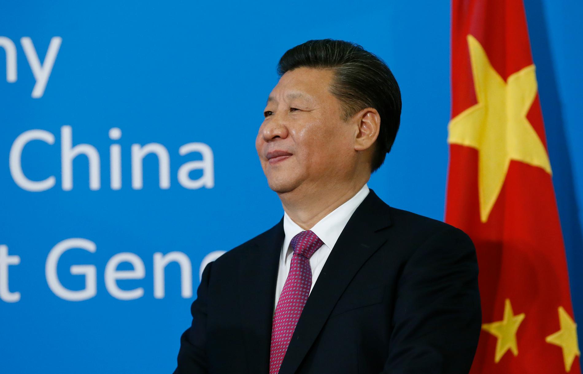 Kinas president Xi Jinping hadde torsdag sin første prat med Donald Trump siden Trump ble innsatt som USAs president. Foto: Denis Balibouse / AP /NTB scanpix