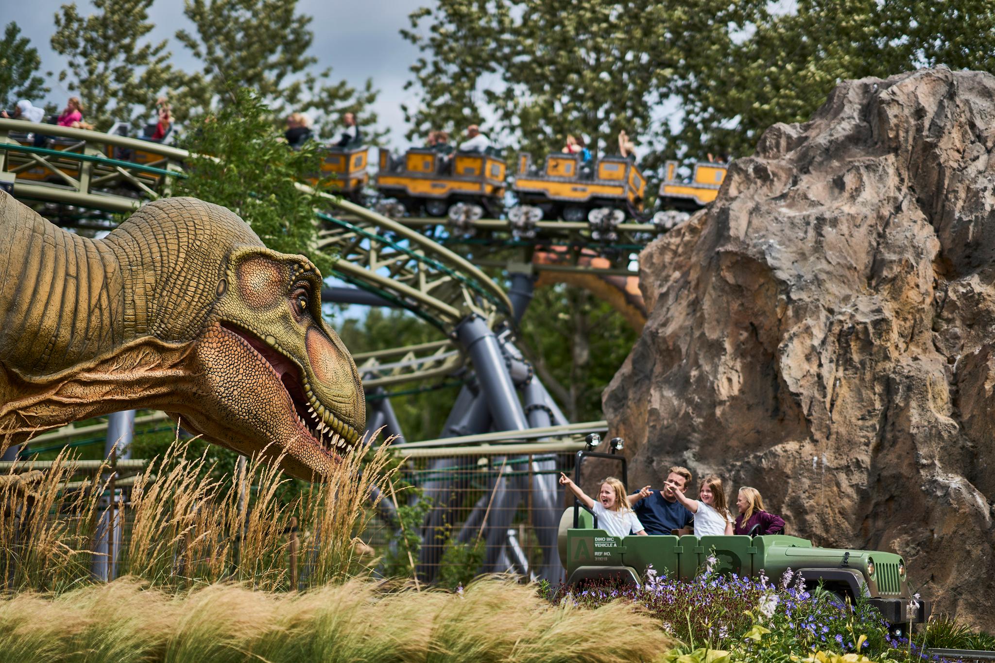 I fjor åpnet en ny dinosaurpark i Djurs sommarland i Danmark, i år utvider de med tre nye attraksjoner.