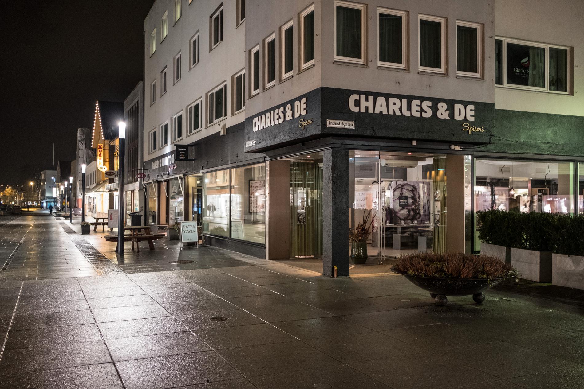 Restauranten Charles & De har preget bybildet og mettet mange mager siden 2005. I slutten av desember stenger restauranten for å gjenåpne som NOI. 