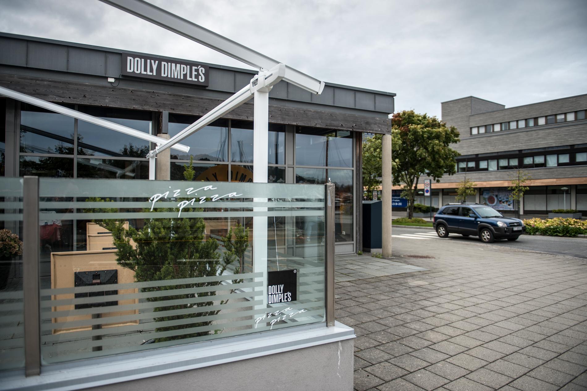 Først ut er Dolly-restaurantene på Madla, Forus og Bryne. Restauranten i Sandnes sentrum bygges om til Domino’s neste år. Datoen er foreløpig ukjent.
