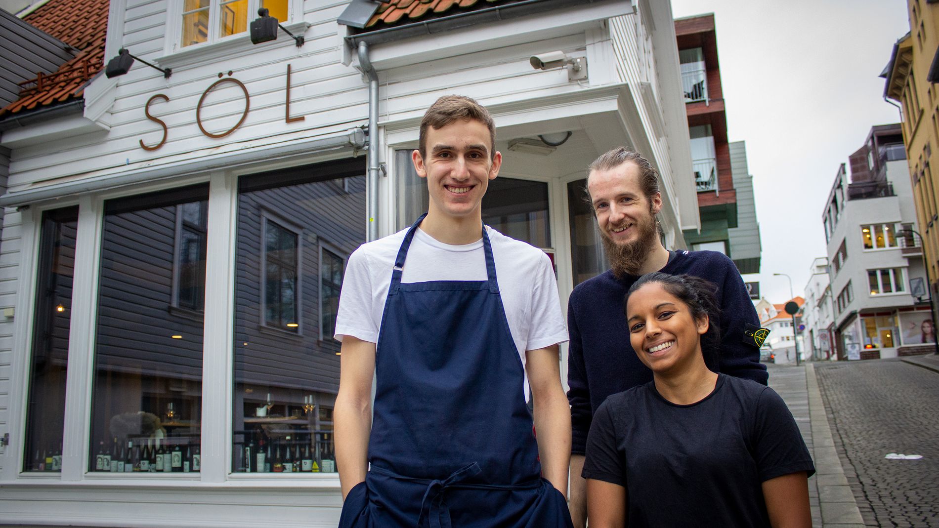 Magnus Haugland Paaske, Claes Helbak og Nayana Elisabeth Engh startet opp Söl i februar 2018. Restauranten har blitt en snakkis i byen, men også utenfor distriktet blir den lagt merke til. 