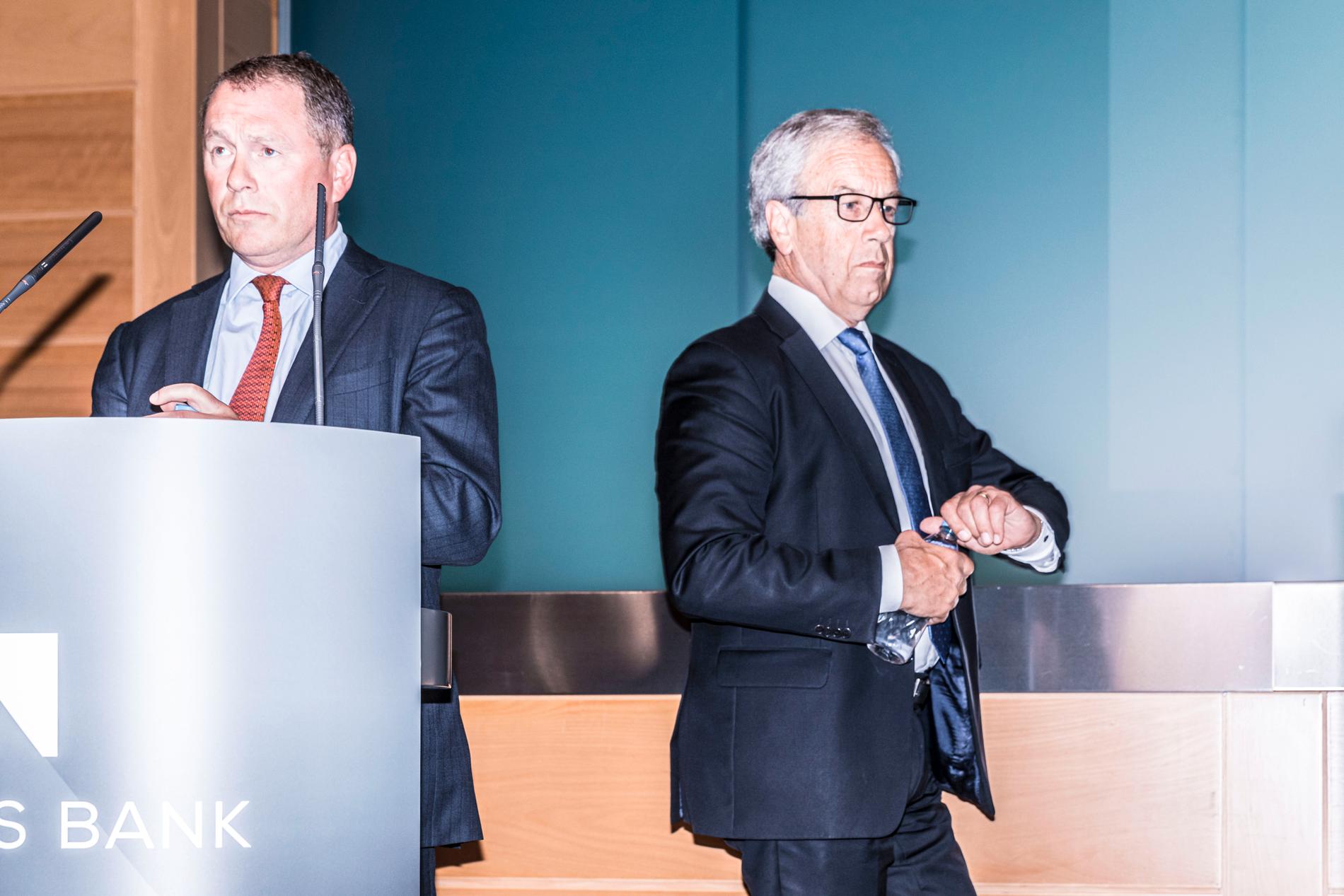 Påtroppende sjef for Oljefondet, Nicolai Tangen, og sentralbanksjef Øystein Olsen.