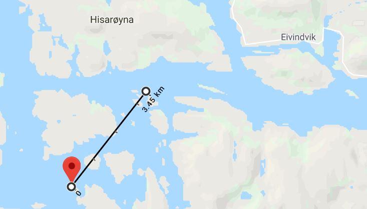 FESTIVAL: Båten dro fra Utkantfestivalen i Skjerjehamn (rødt punkt). Derfra er det cirka tre kilometer til Kiparsundet, der ulykken skjedde.
