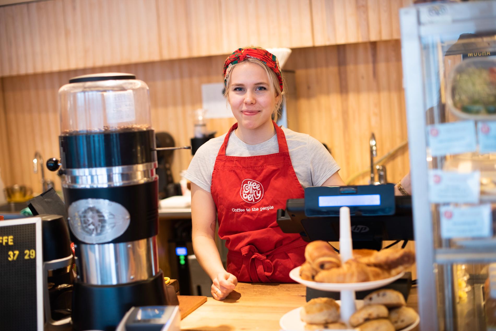 Åshild Moe, daglig leder på Coffeeberry Stavanger, sier de er avhengige av å bytte lokale for å overleve. I fjor gikk de med 794.000 kroner i underskudd.