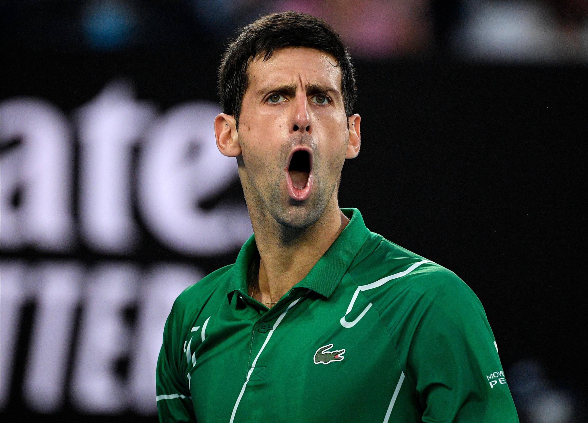 Novak Djokovic hadde en dag på godt og vondt, men til slutt mest godt.