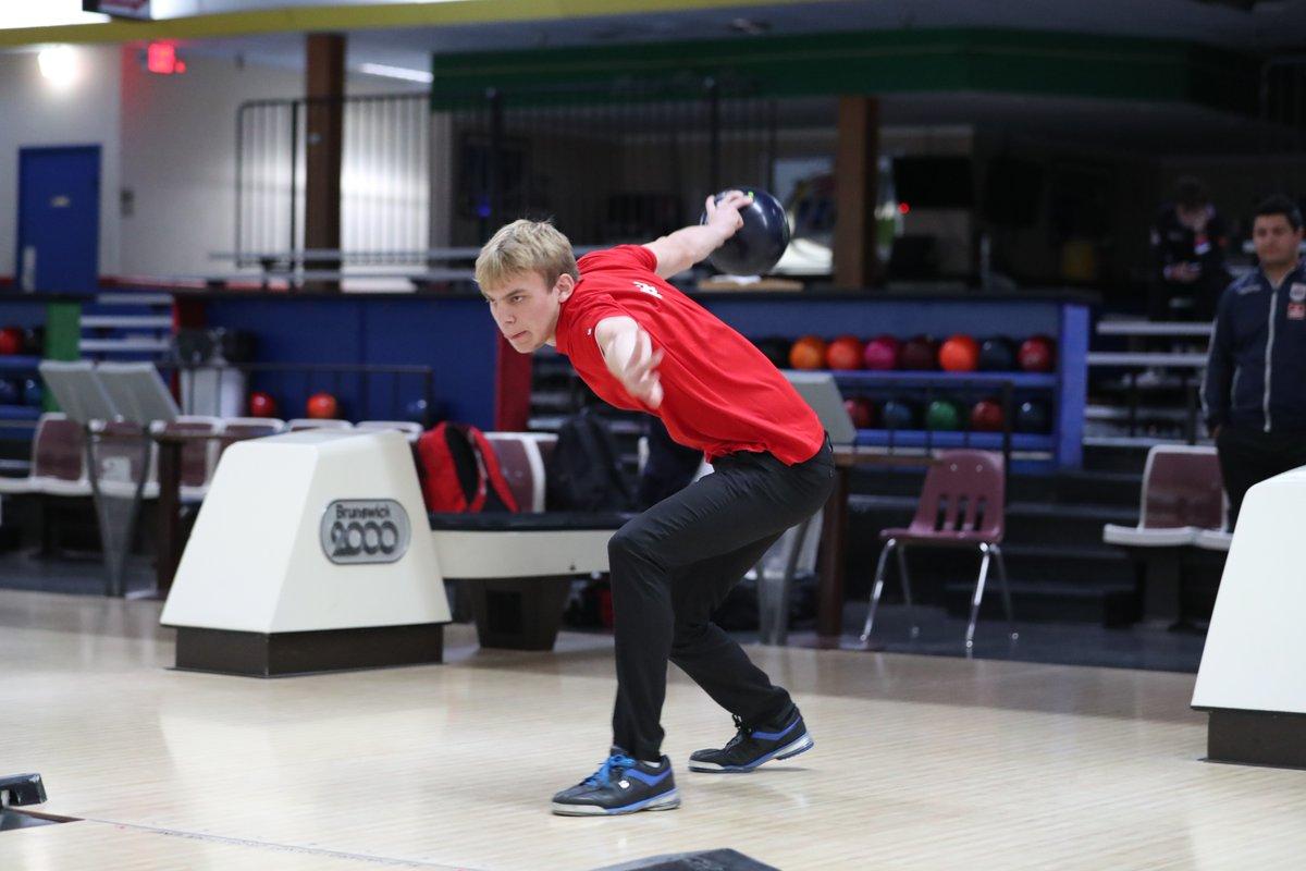 Georg Skryten (18) håper til slutt å kunne leve av hobbyen som bowlingspiller. Her fra verdensmesterskapet i Detroit i juli. 