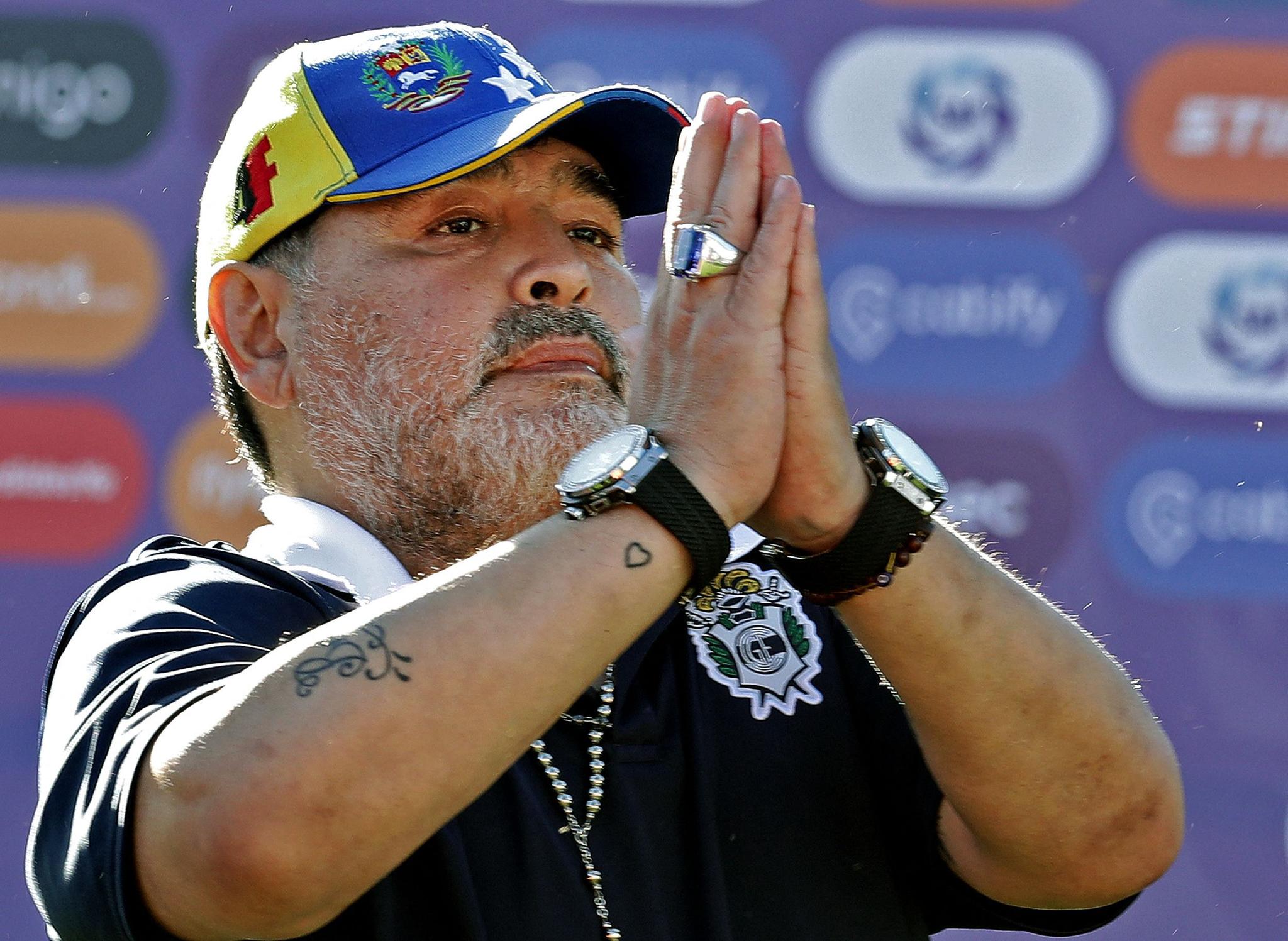 DØDE: Diego Armando Maradona.