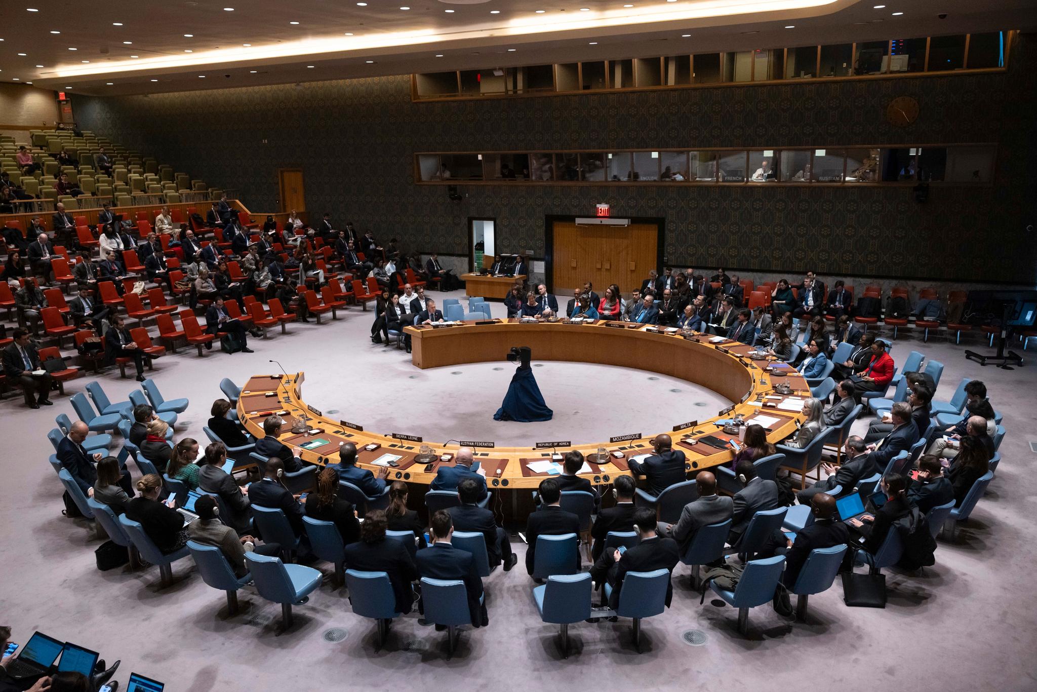 Le Conseil de sécurité de l’ONU a adopté un cessez-le-feu immédiat à Gaza.  Cela signifie la décision.