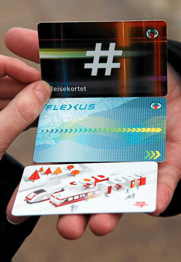 Ruters Reisekortet og NSBs kort (nederst) overtar når Flexus-kortet nå pensjoneres etter ti år med kaos og forsinkelser. FOTO: PER ANNAR HOLM
