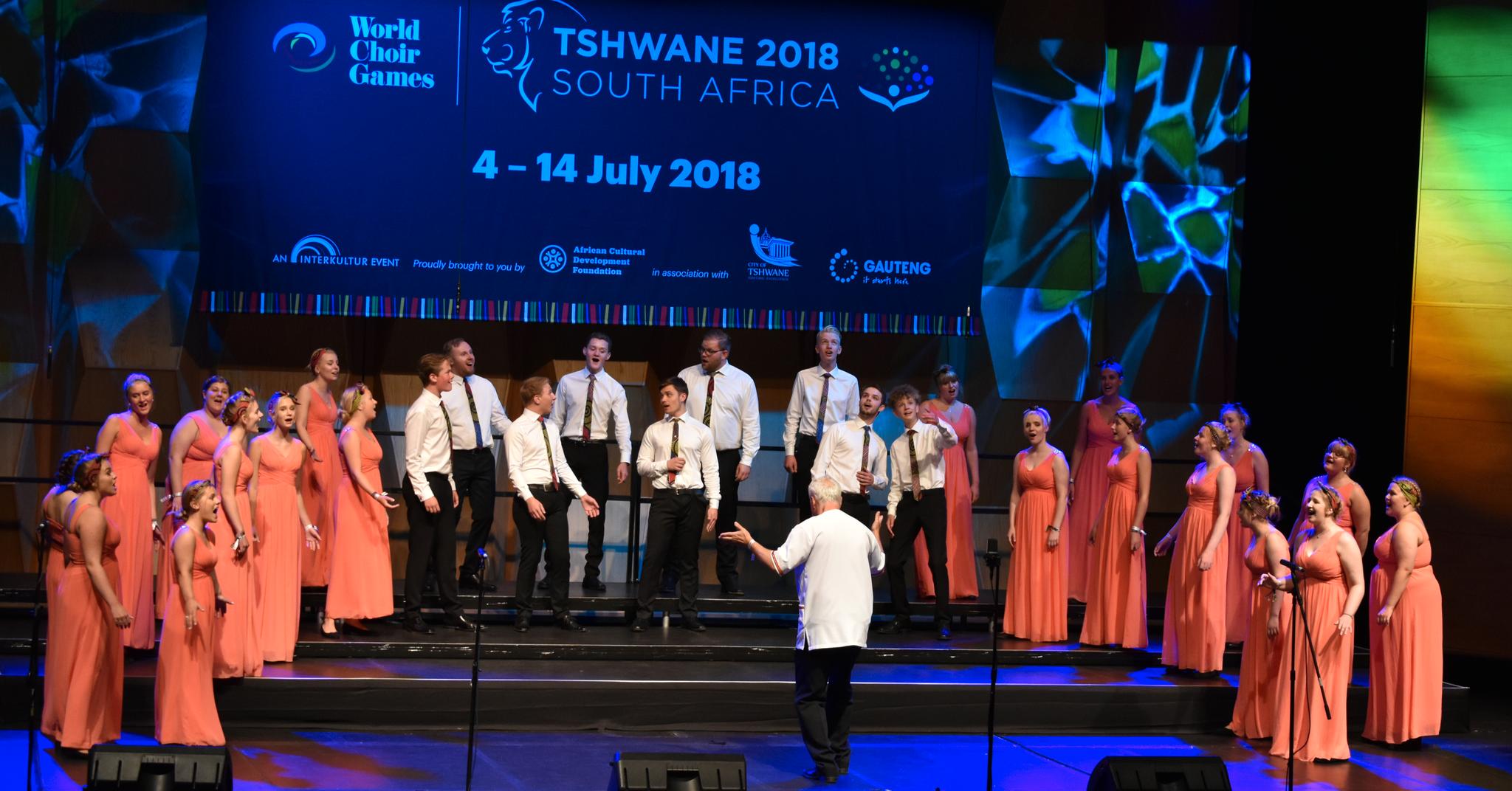 Ungdomskoret Defrost fra Hedmarken reiser utenlands hvert år, og forrige uke sang de til gull i verdens største korkonkurranse World Choir Games i Pretoria.