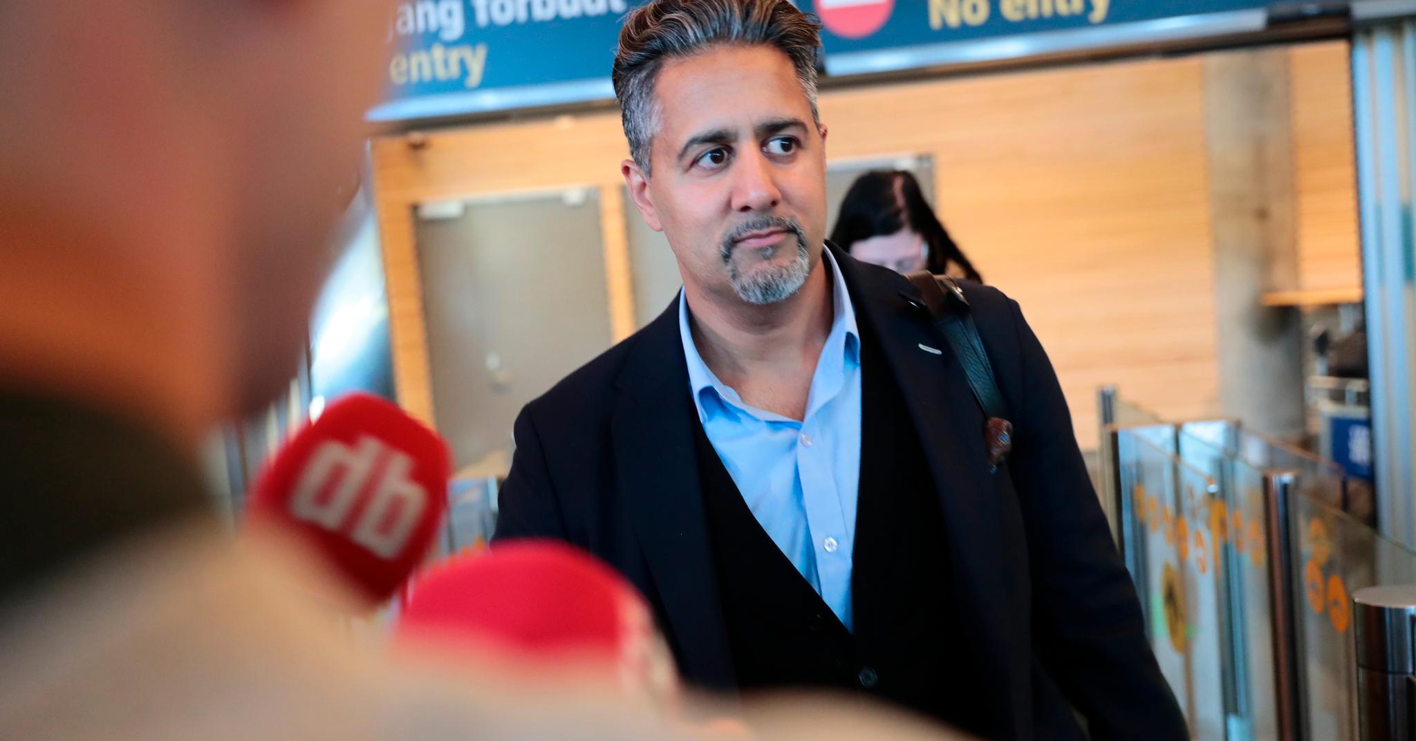 – Den stunden var verdt millioner av kroner i PR-penger, sier Venstres ordførerkandidat i Tana i Finnmark, Børre S. Børresen, om Abid Rajas pressekonferanse på Gardermoen onsdag. 