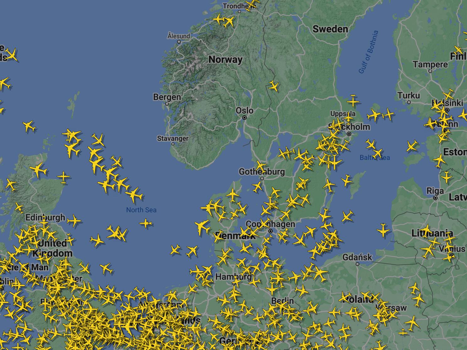 Slik så flytrafikken over Norge ut torsdag morgen.