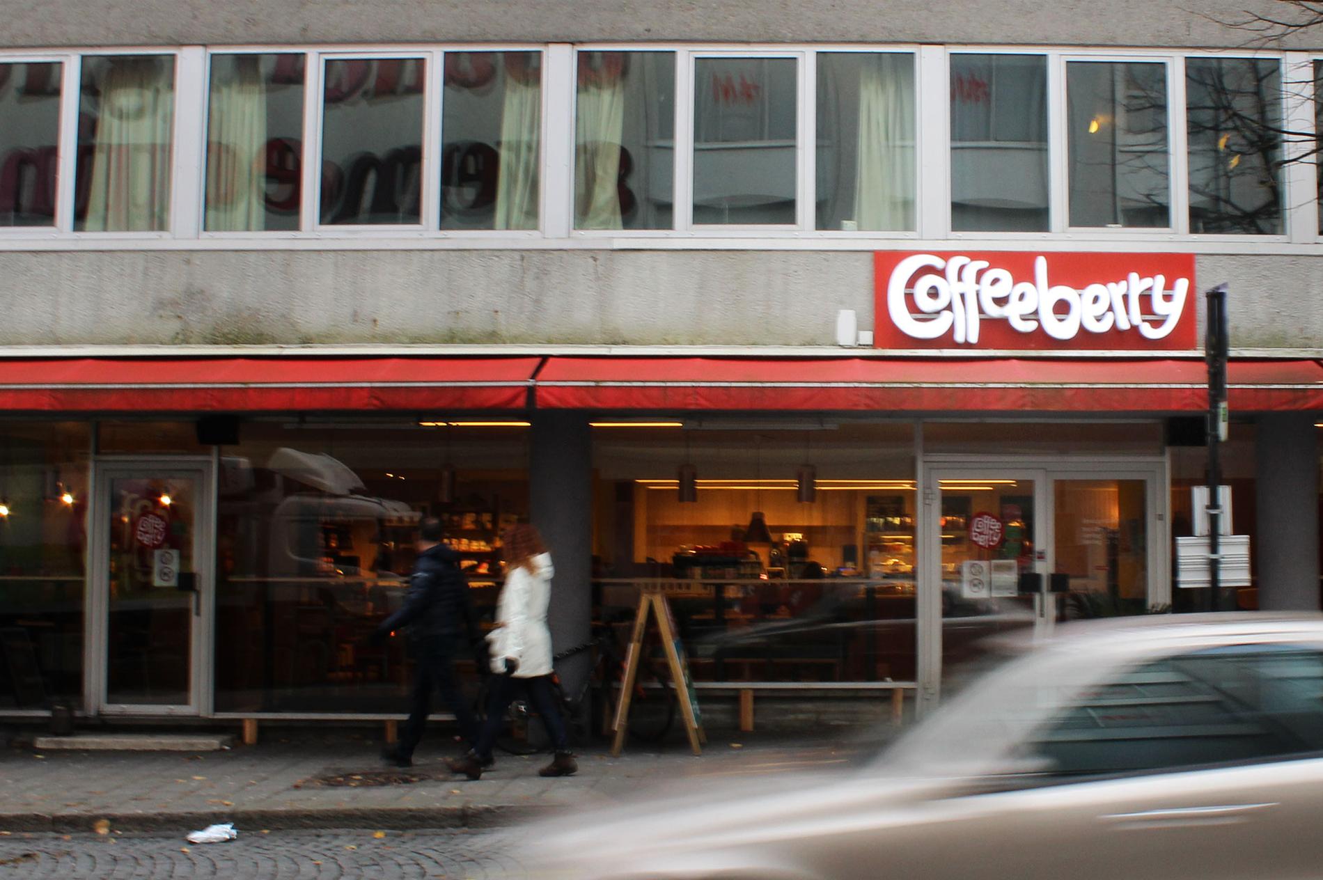 Coffeeberry holder i dag til i Klubbgata, men ønsker å flytte på seg for å tiltrekke seg flere kunder.