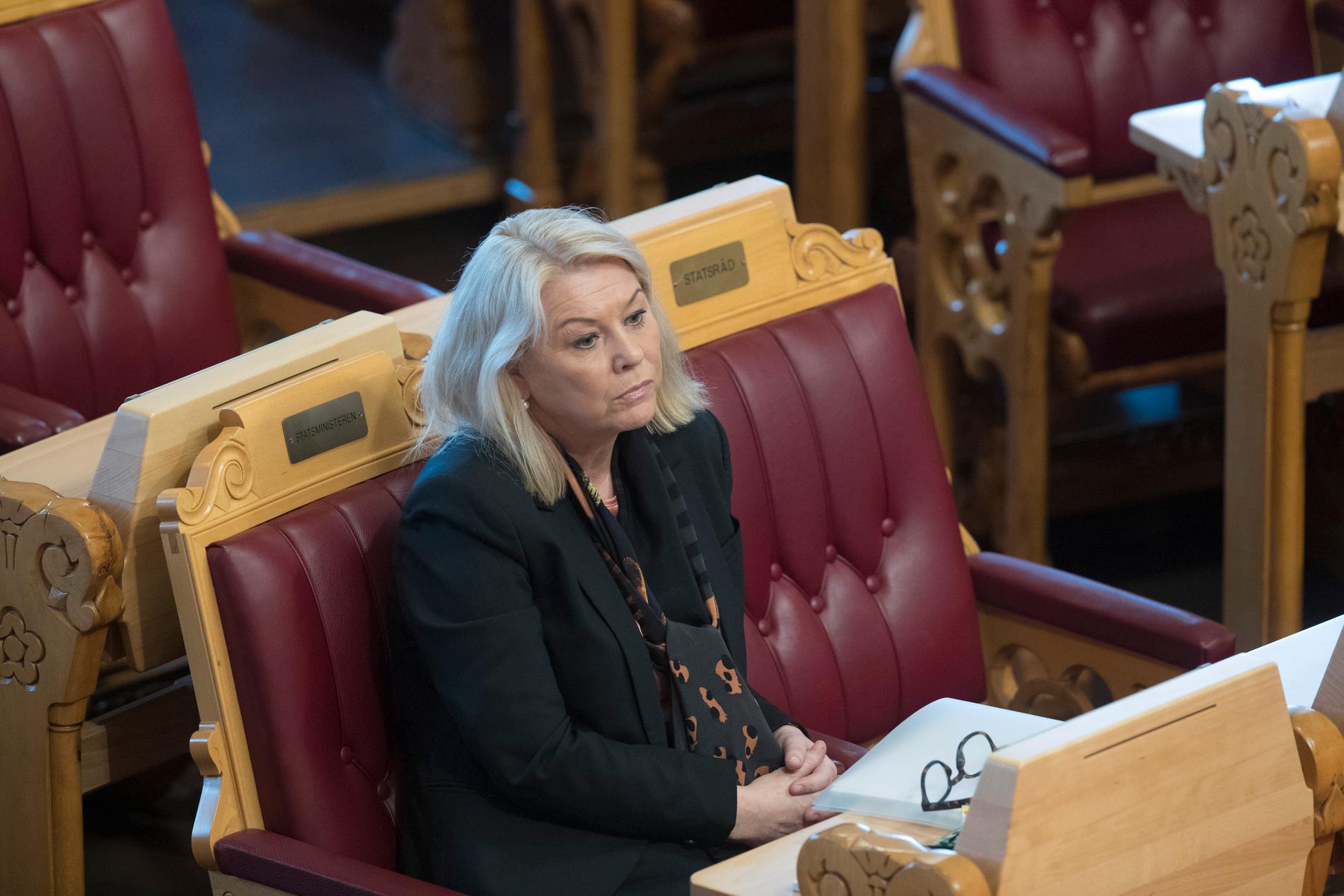 TVANG: Kommunalminister Monica Mæland kan ikkje stoppe ein samanslåingsprosess som nasjonalforsamlinga har vedtatt. Men ho ser ikkje eingong behovet for å vere entusiastisk. 